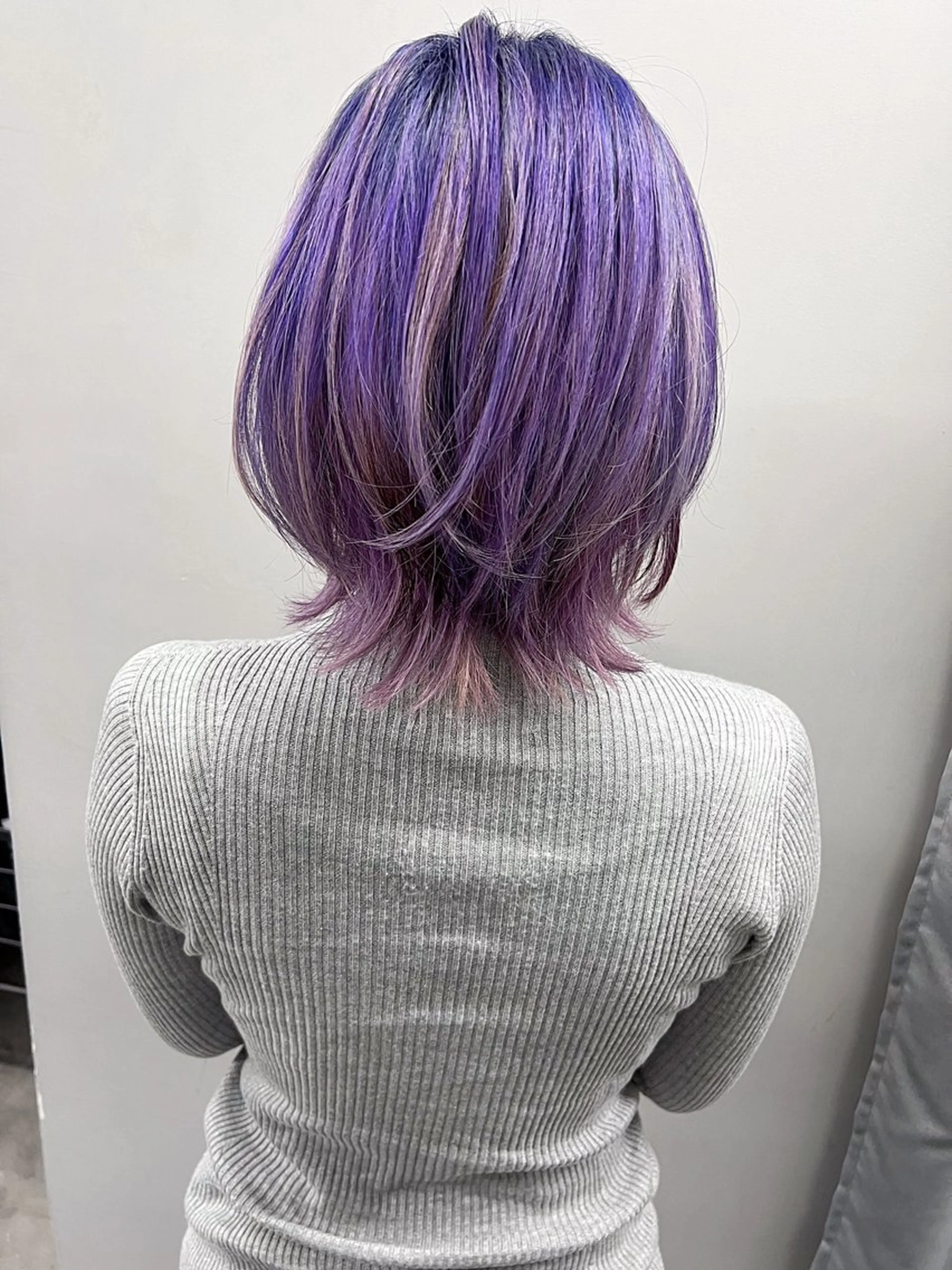 ミディアム カラー デザインカラー カット ヘアカラー トリートメント 【痛くないブリーチ】 野村友大のヘアスタイル