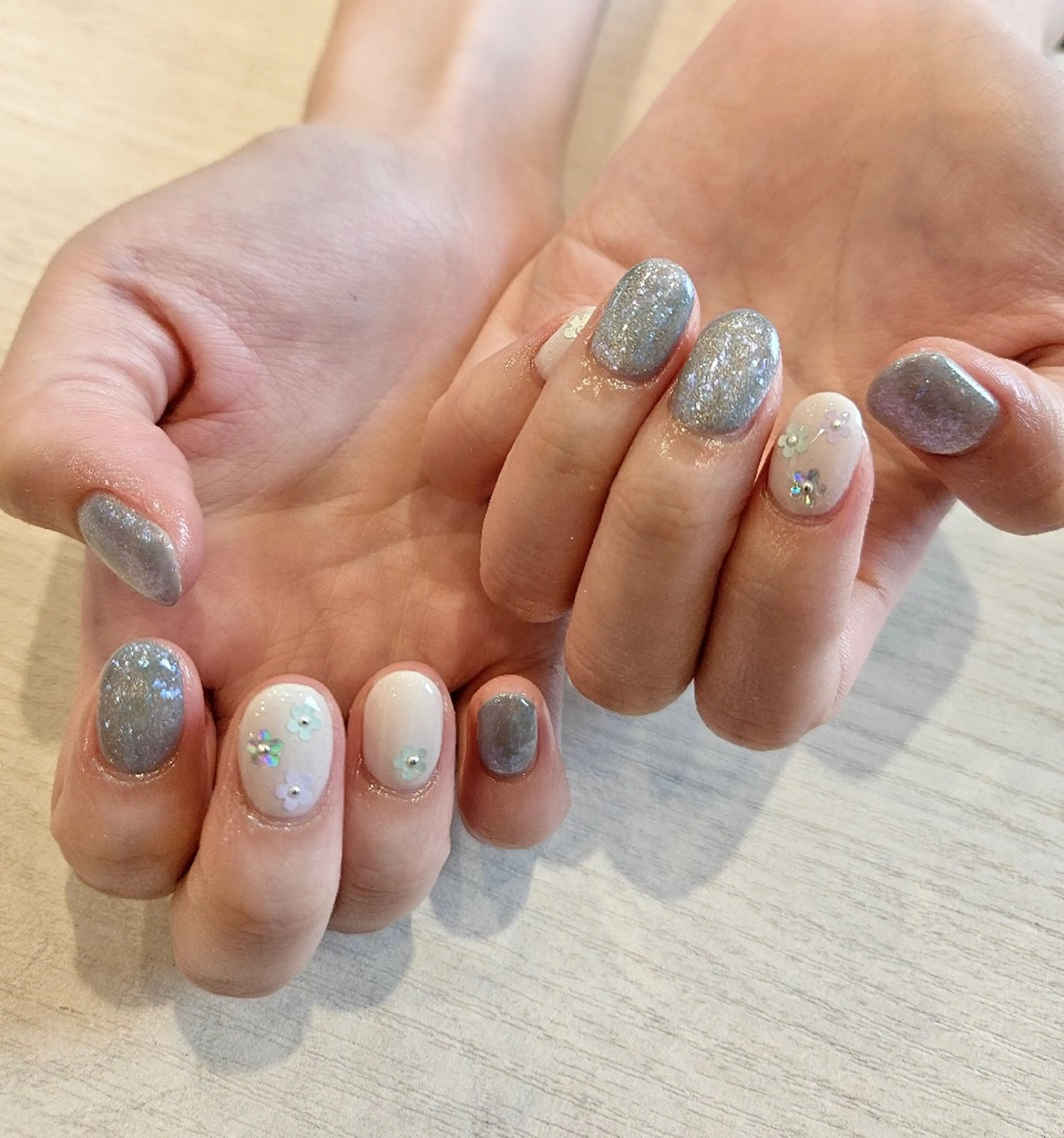 ネイル ハンドネイル 関口 友菜のヘアスタイル