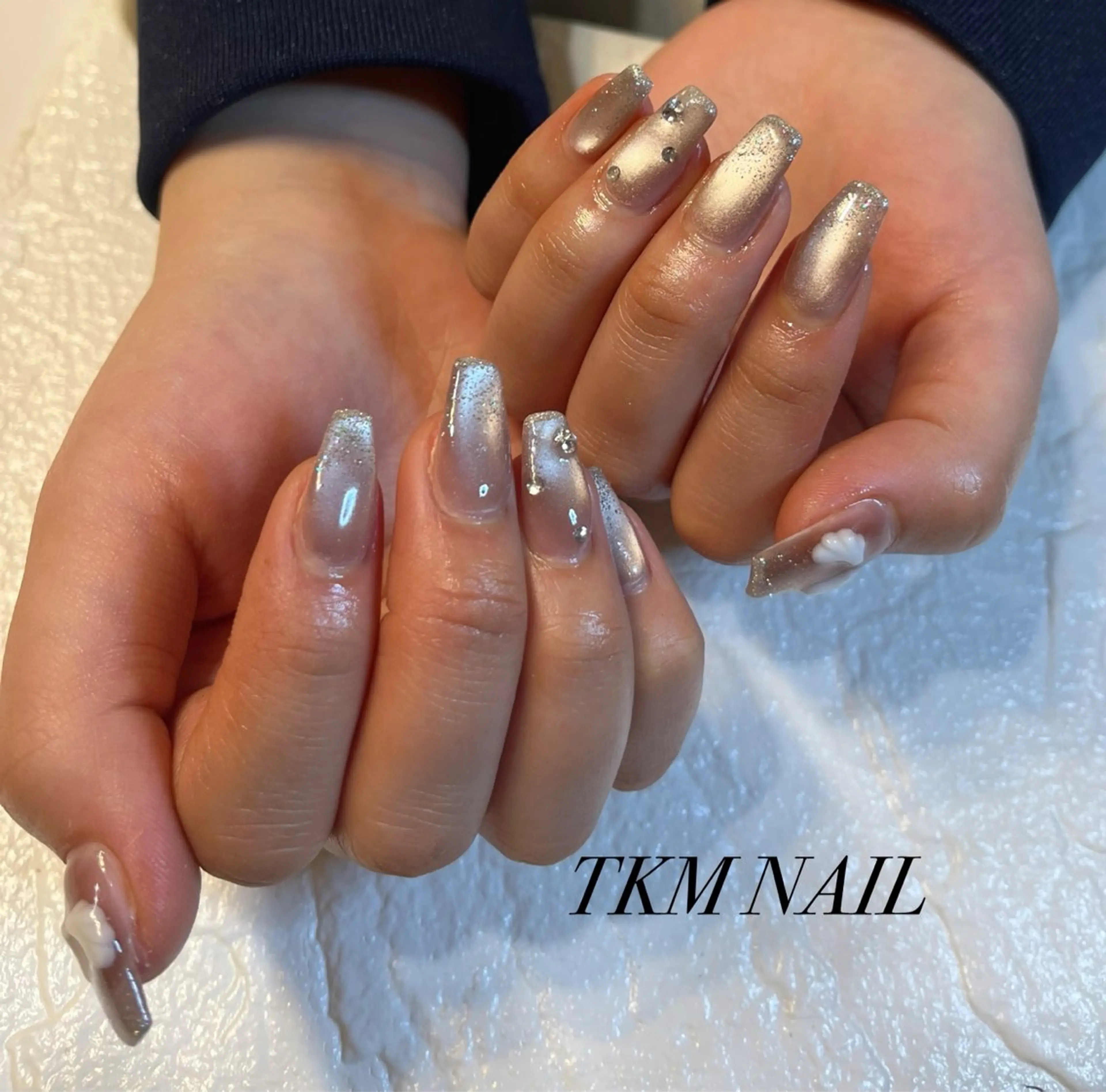 ネイル マグネットネイル シンプルネイル ______ TKM  NAILのネイルデザイン