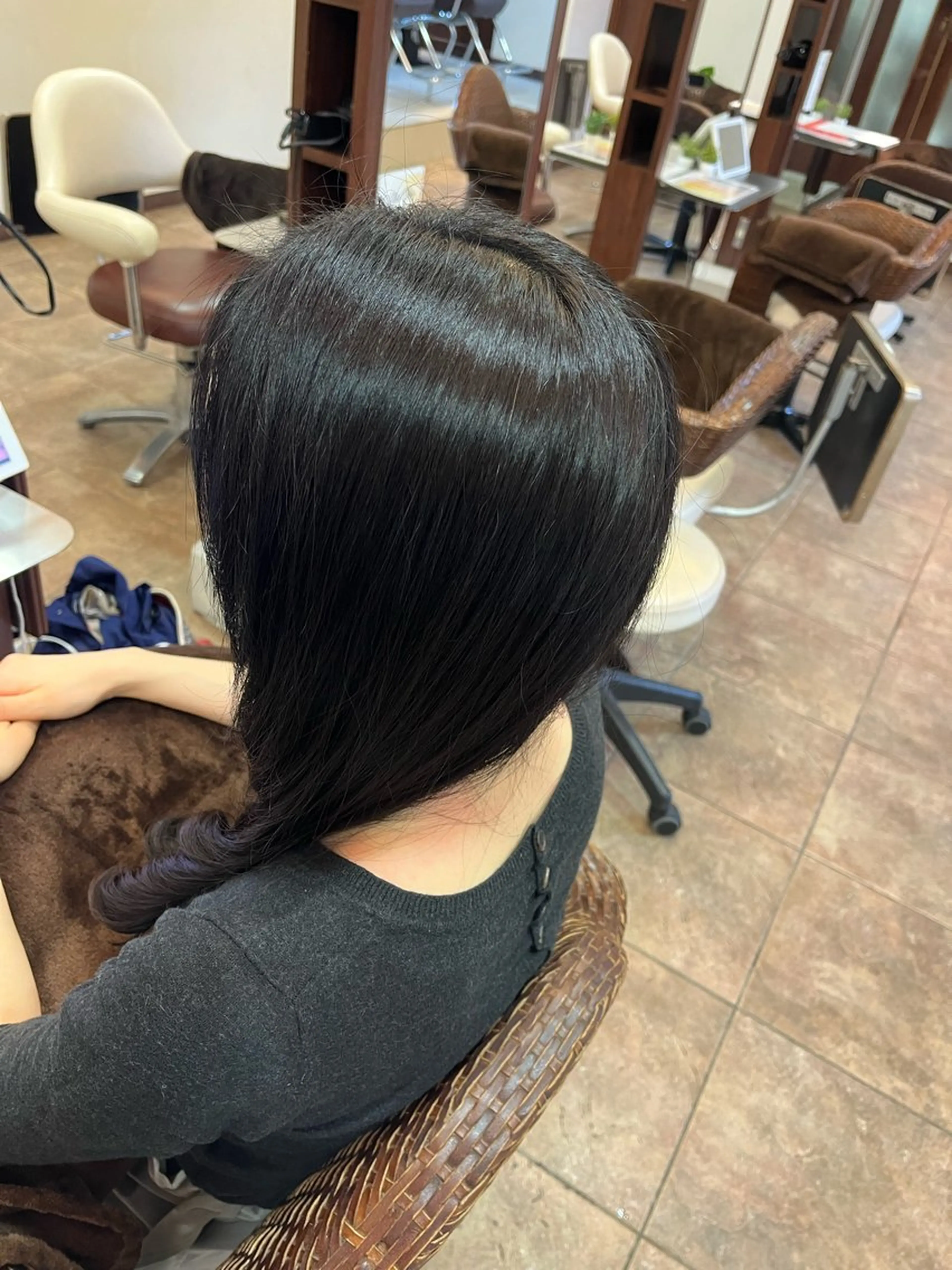 セミロング ヘアカラー トリートメント 羽山 宇宙のヘアスタイル