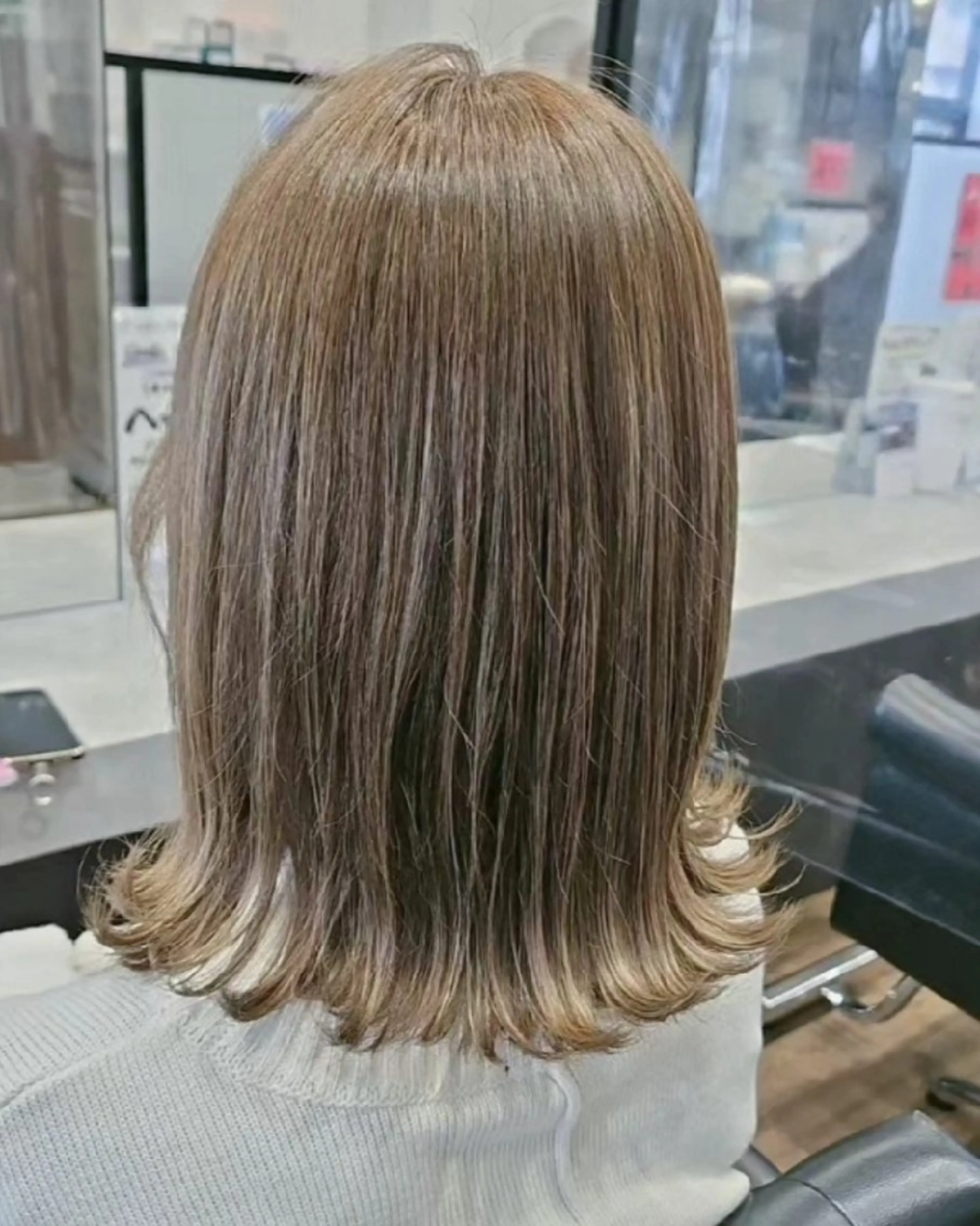 ミディアム カラー ヘアカラー 関口 友菜のヘアスタイル