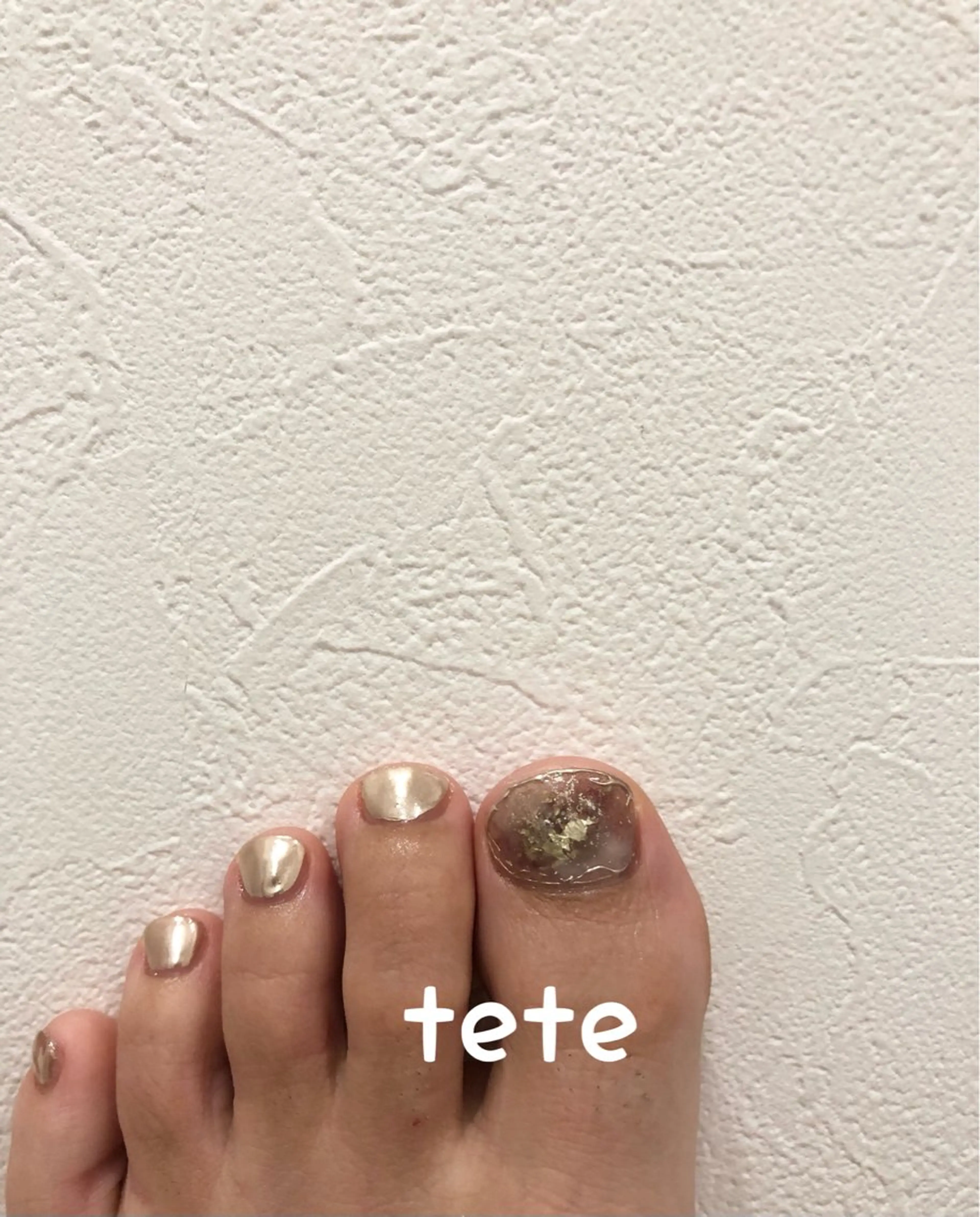 ネイル ミラーネイル ニュアンスネイル tete __のネイルデザイン