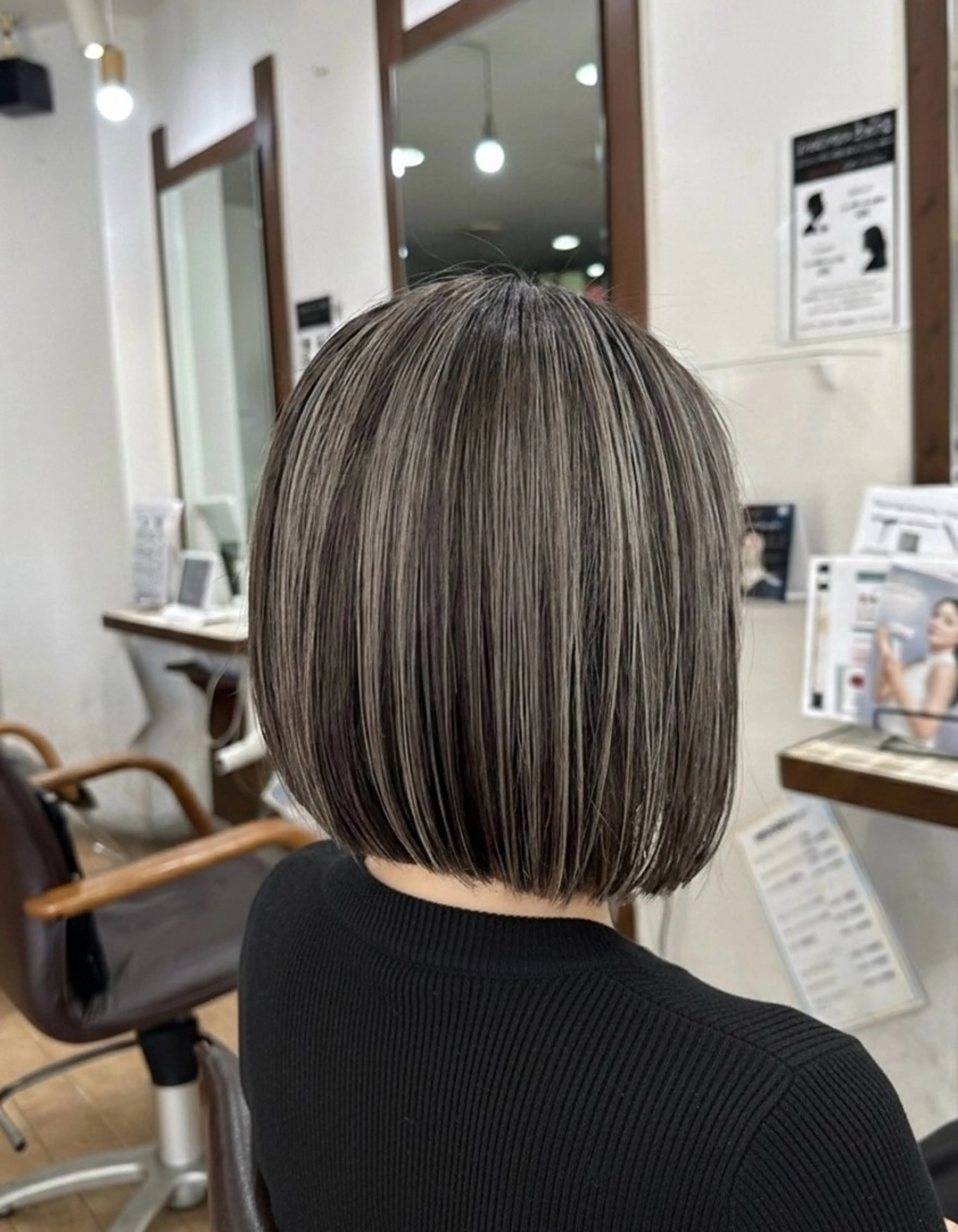 ミディアム カラー ブリーチ ハイライトカラー ボブ ハイライト カット ヘアカラー 圧倒的艶髪ストレート 山本翔大✨️のヘアスタイル