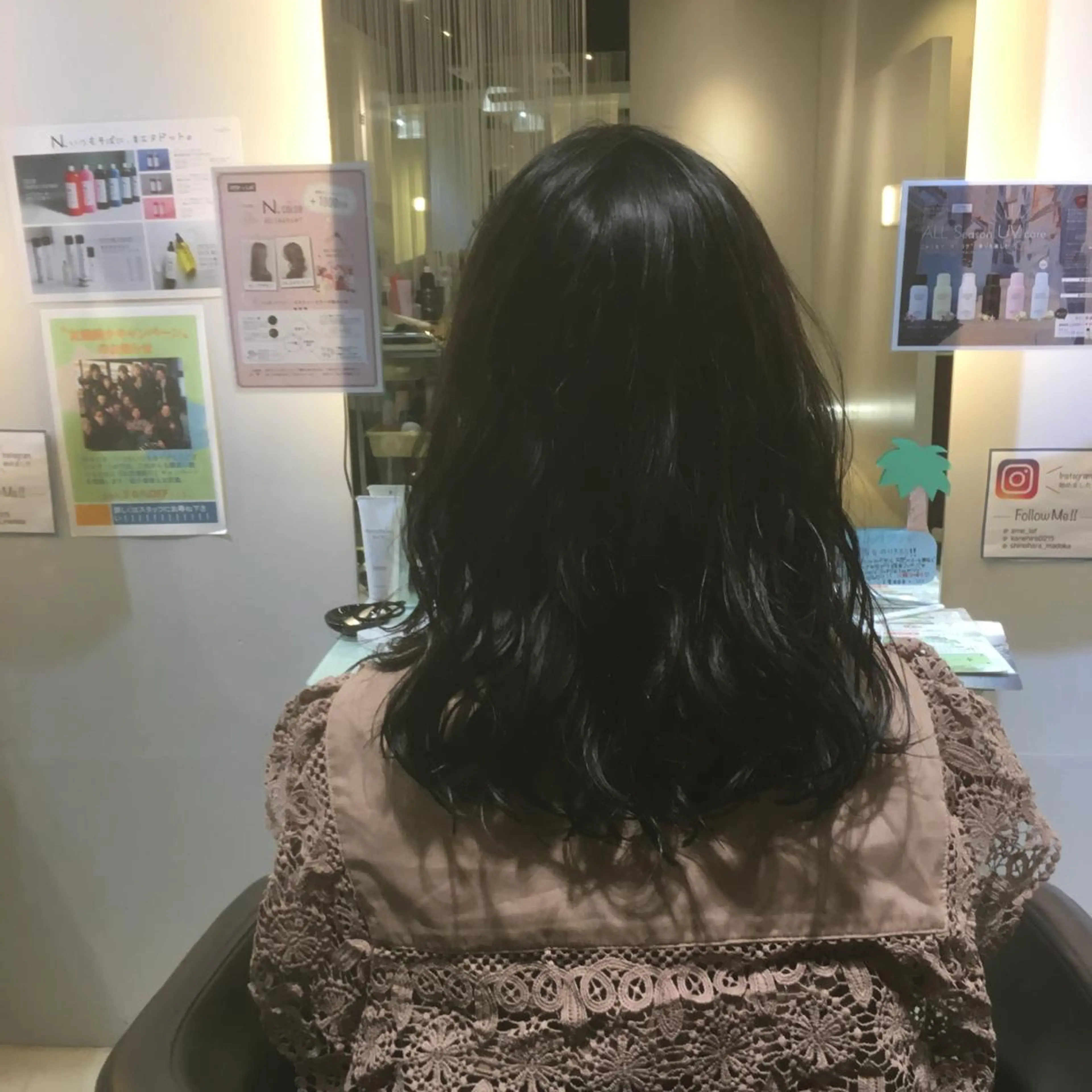 セミロング カット トリートメント しのはら まどかのヘアスタイル