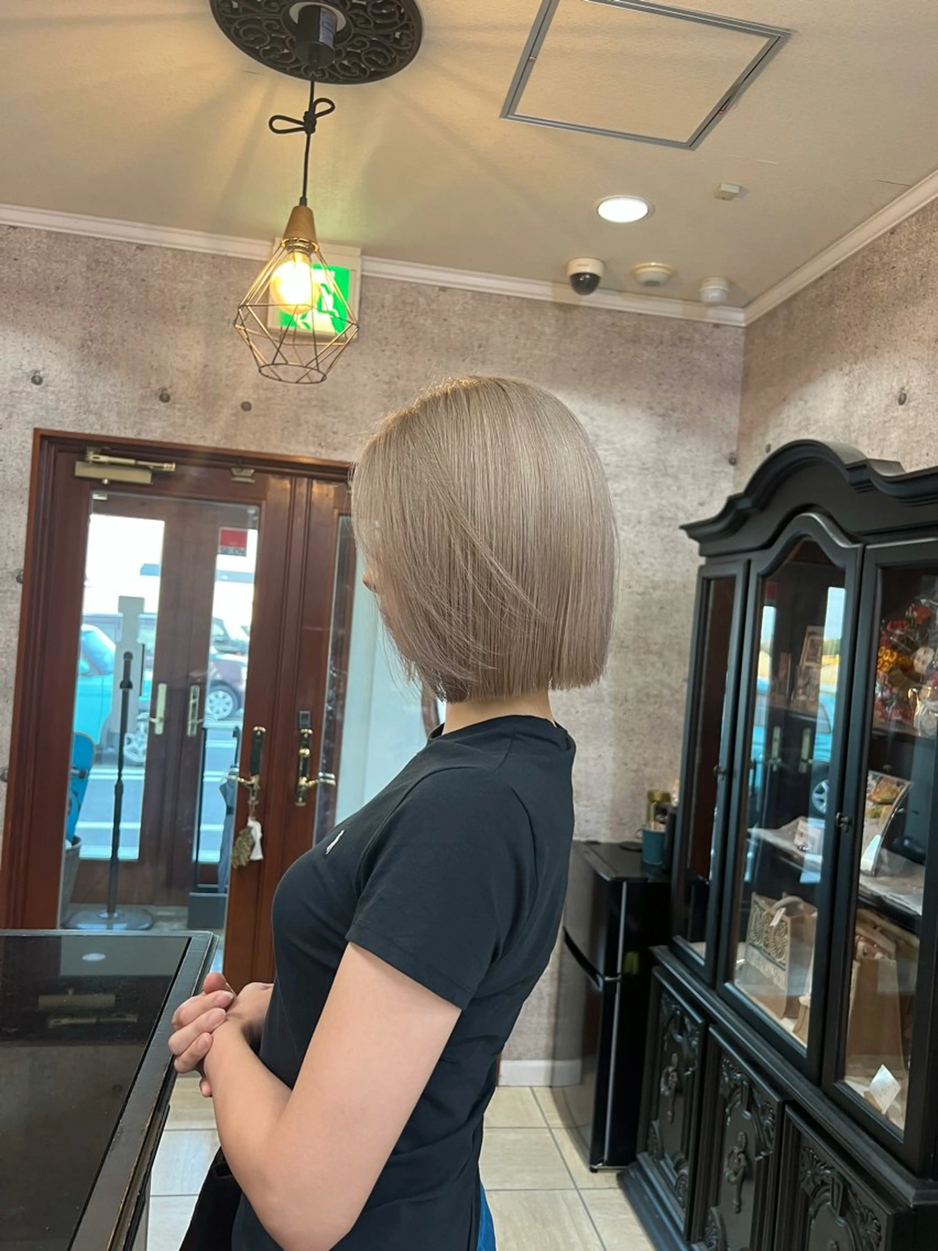 ショート カラー ベージュカラー ミルクティーベージュ カット ヘアカラー トリートメント MAYU / Raf.のヘアスタイル