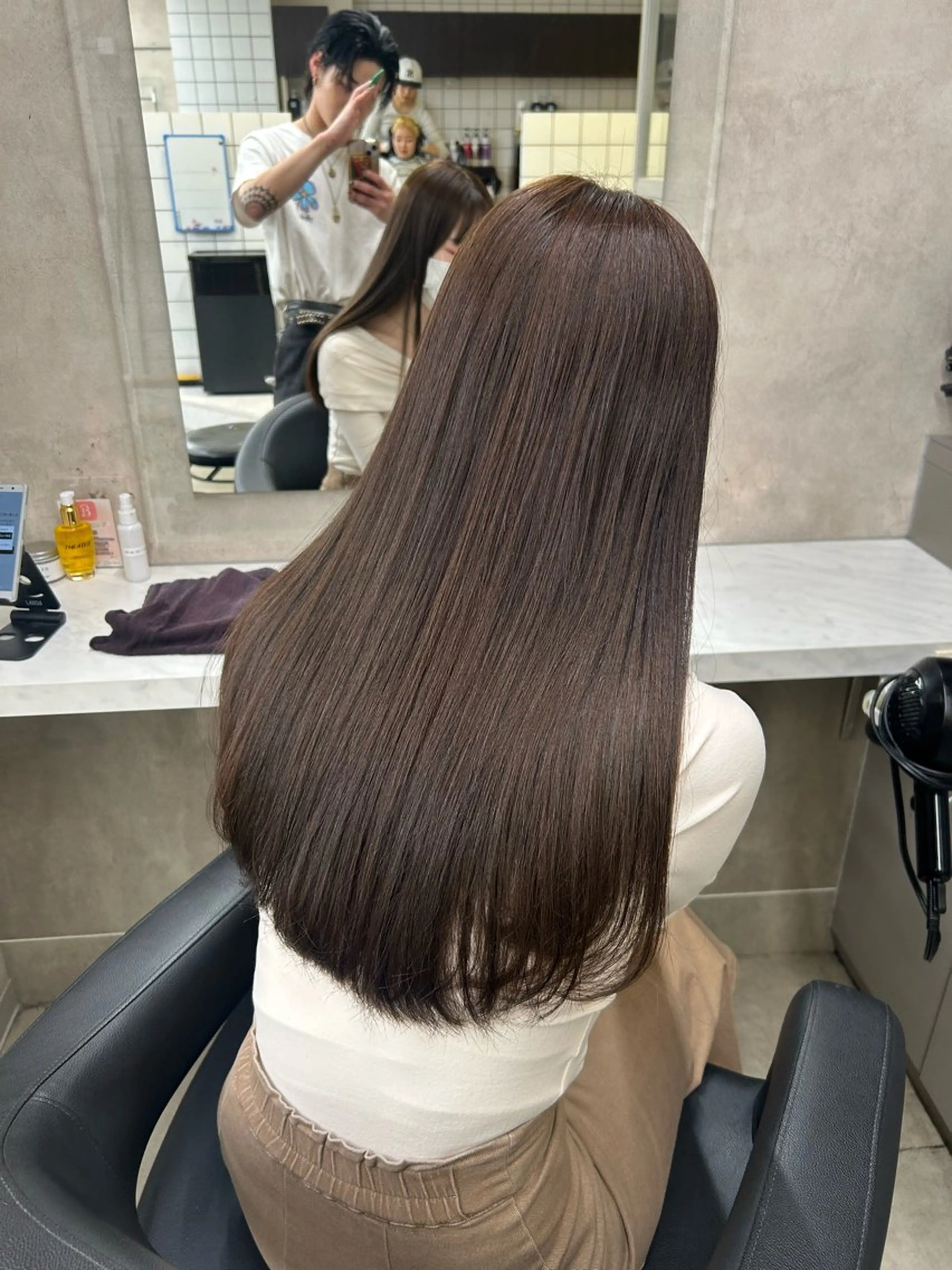 セミロング カラー 韓国/トレンド レイヤー【101】のヘアスタイル