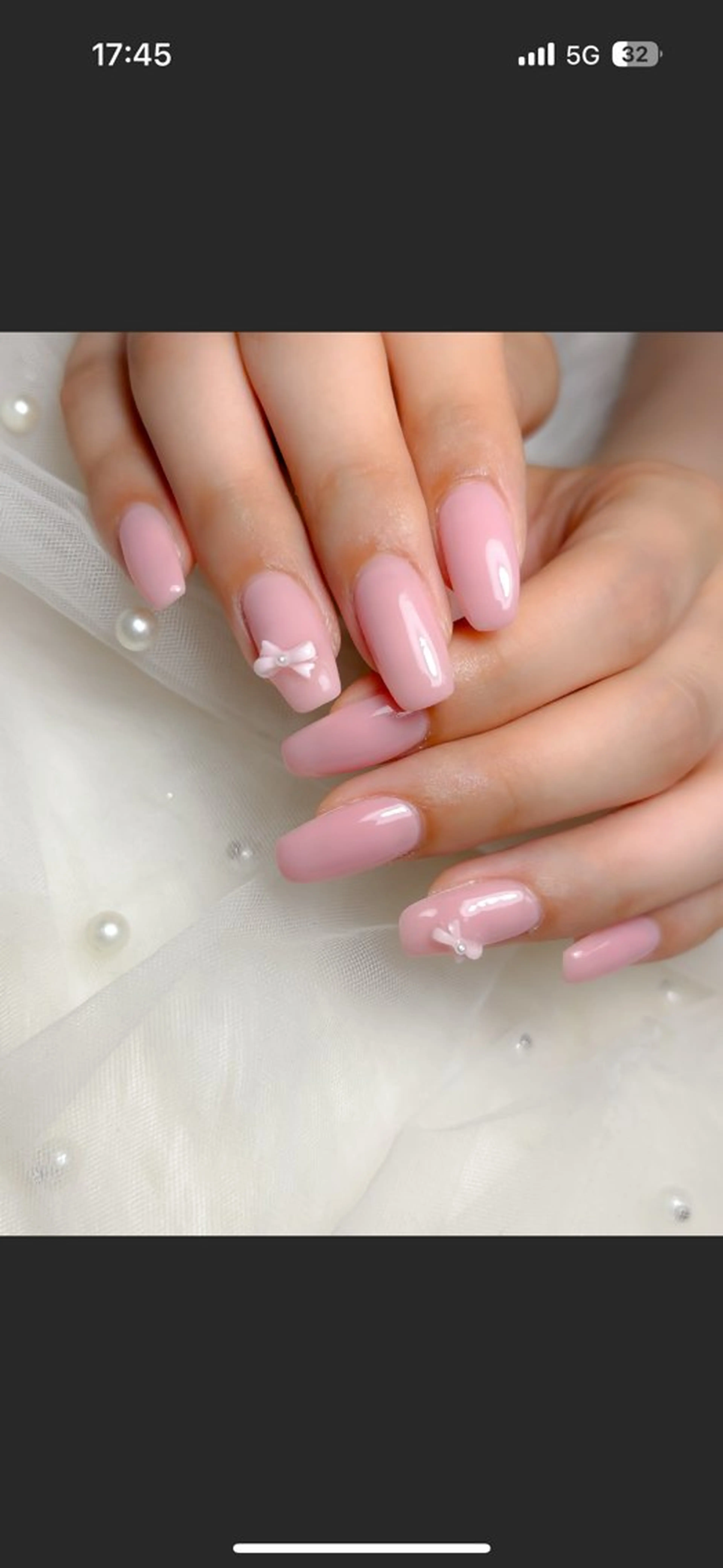 ネイル 黒瀬 奈津季のネイルデザイン