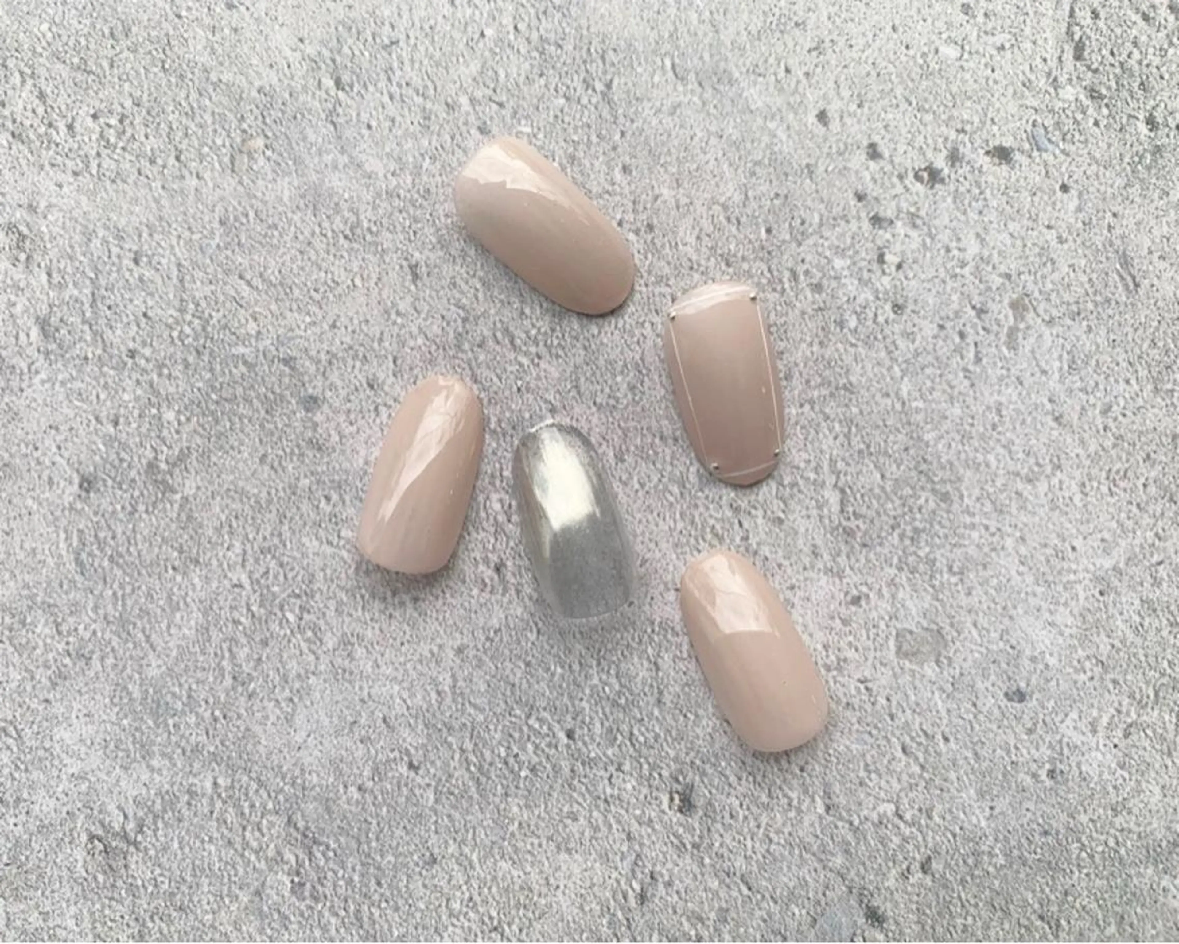 ショート 鎌田 麻梨奈のネイルデザイン