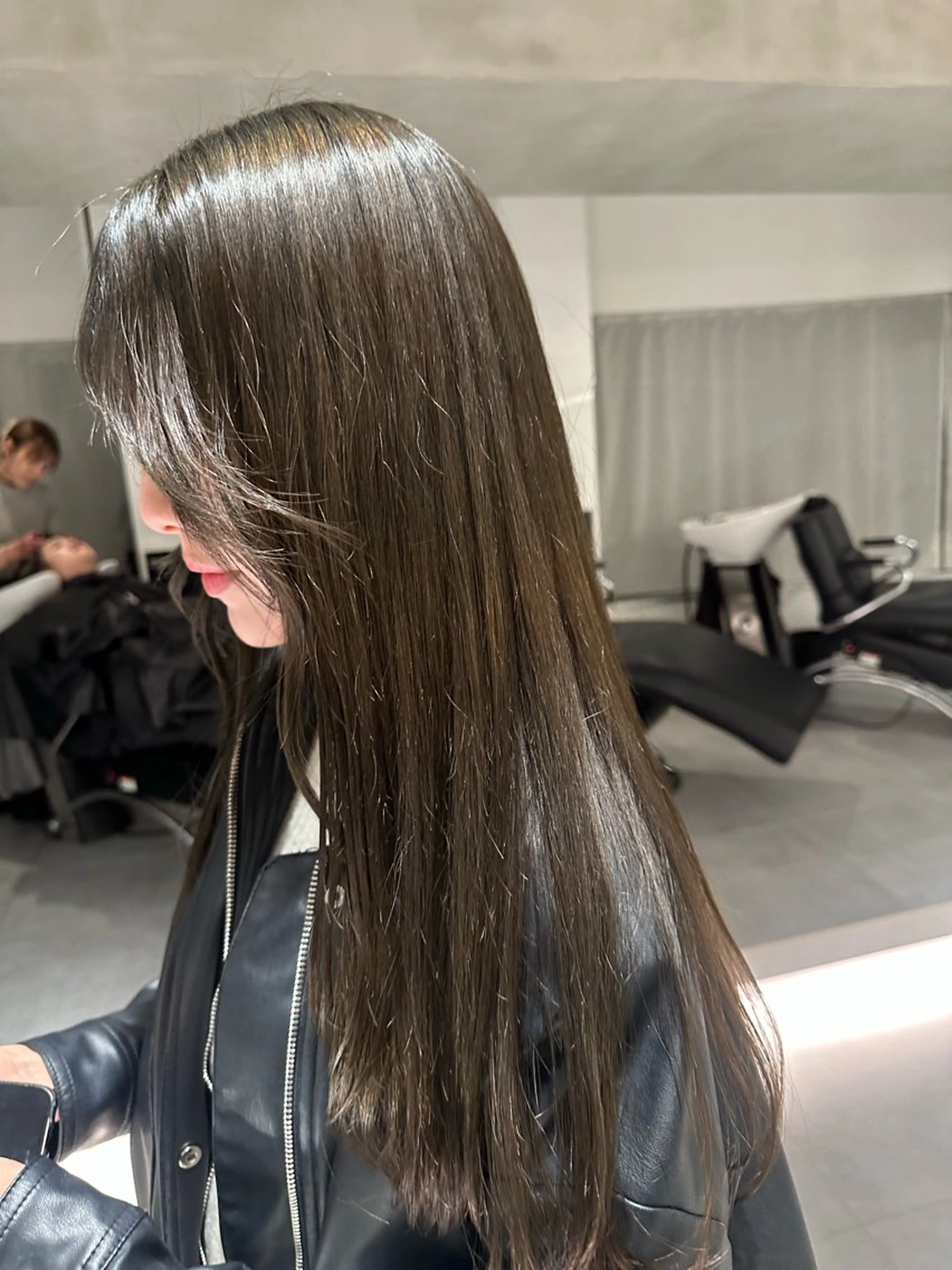 ロング カラー ヘアアレンジ ベージュカラー オリーブベージュ ヘアカラー オリーブ透明感カラー 表参道/MIKUのヘアスタイル