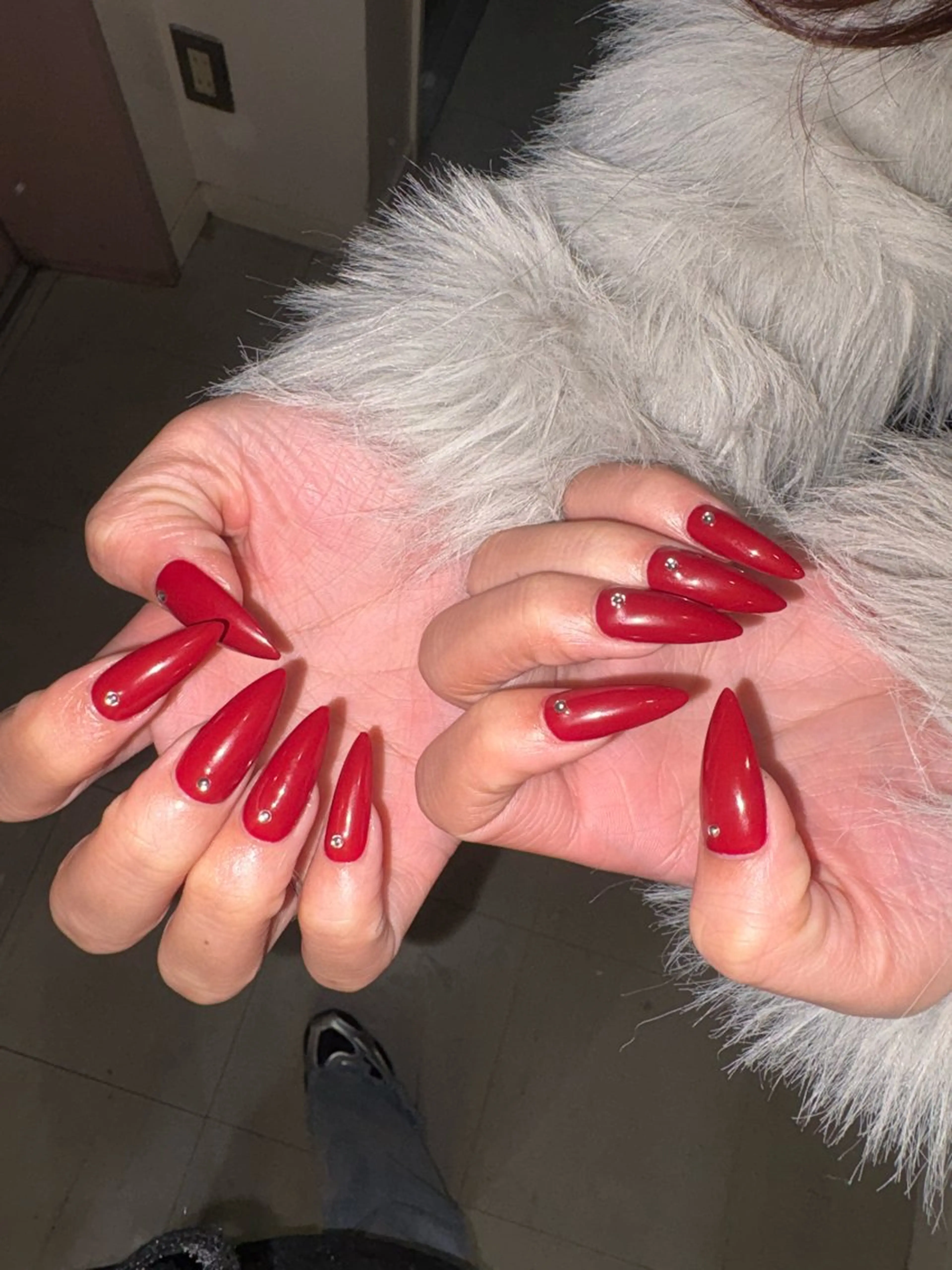 ネイル ボルドー ハンドネイル 33nail✴️栄 スミレ❇️Gel-xのネイルデザイン