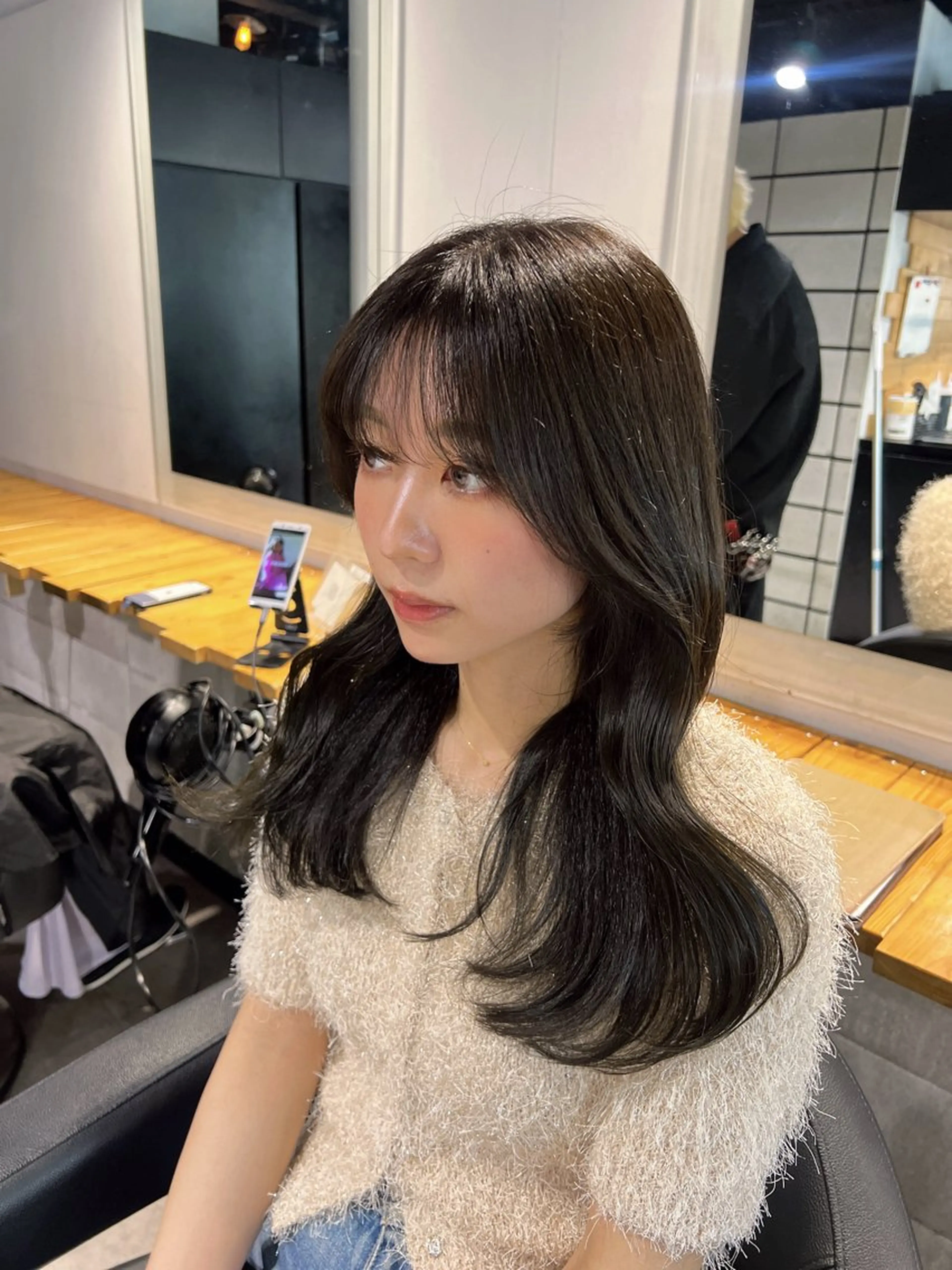 ロング カラー カット ヘアカラー NANAMI🩵 大人可愛い韓国ヘアのヘアスタイル