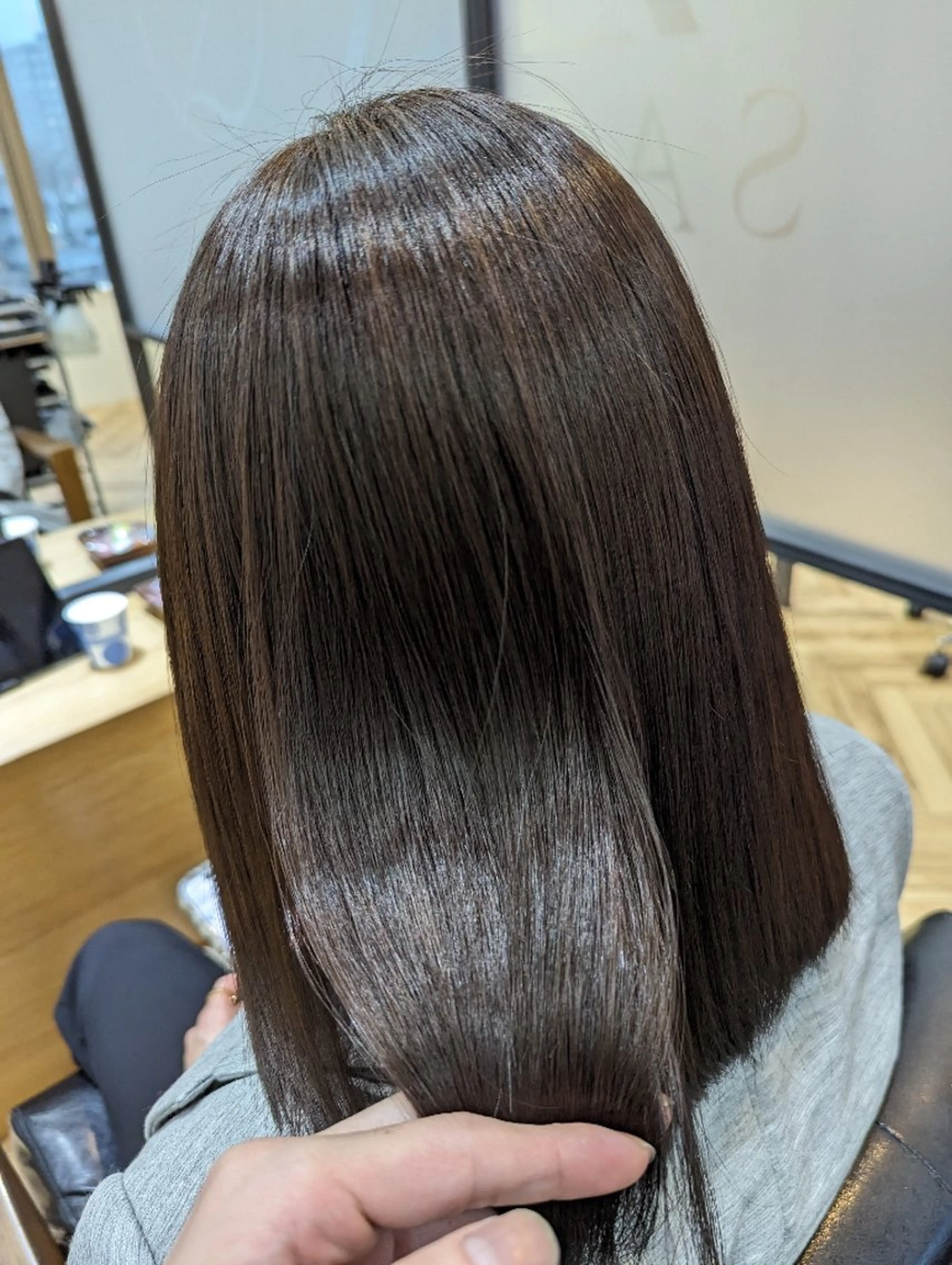 ミディアム くせ毛 ヘアカラー トリートメント ✨METEO導入店✨ 髪質改善×縮毛矯正のヘアスタイル