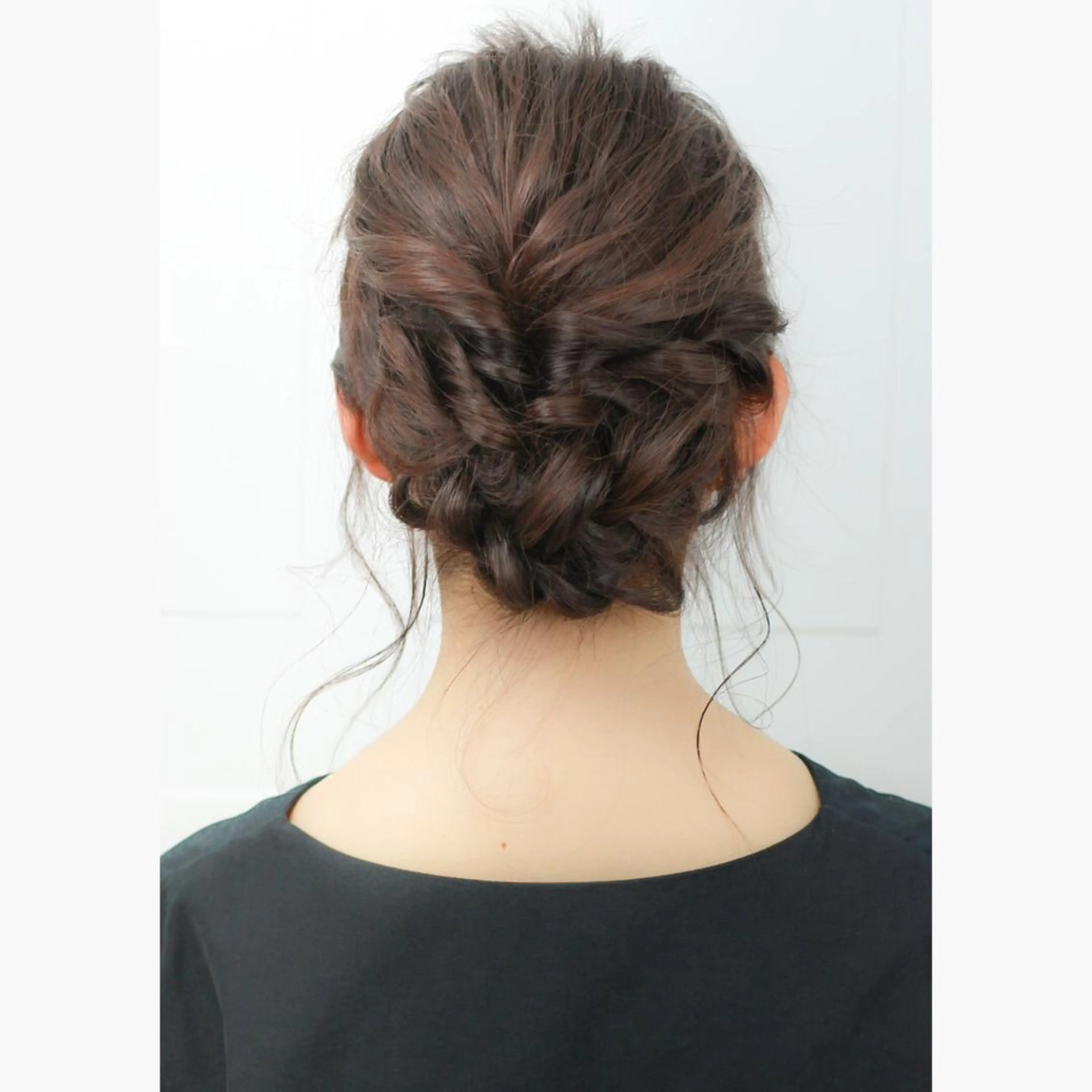 ミディアム カラー ヘアアレンジ 森 海のヘアスタイル