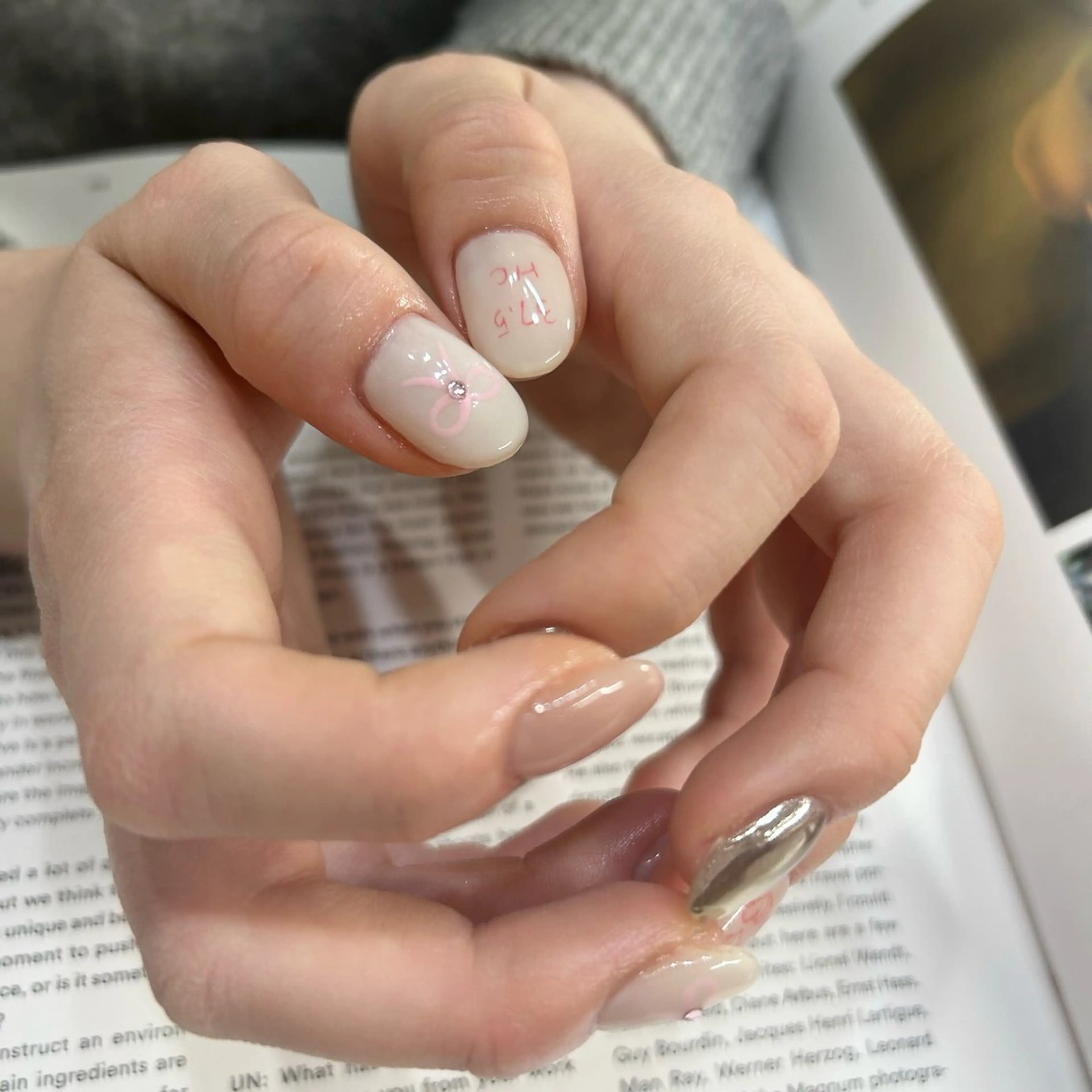 ネイル ブルー フットネイル ジェルネイル キラキラネイル 韓国ネイル RooM -mizuki-のネイルデザイン