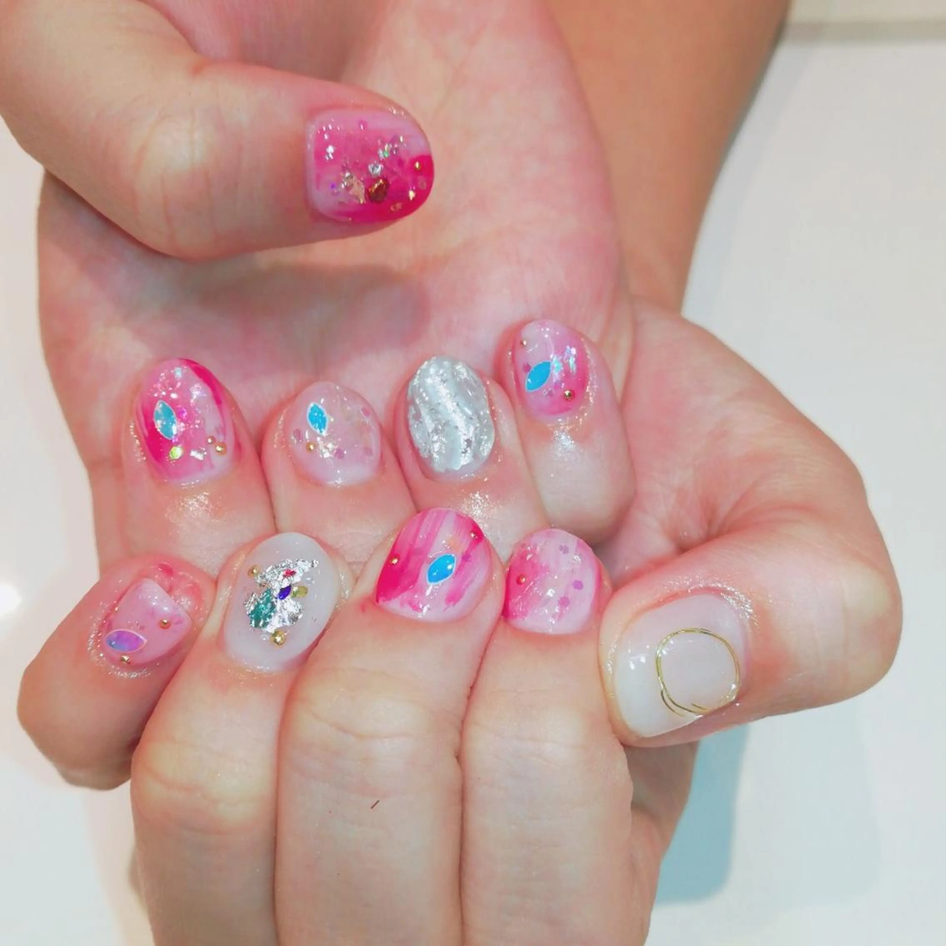 ネイル 持ち込み Director金野 麻衣子のヘアスタイル