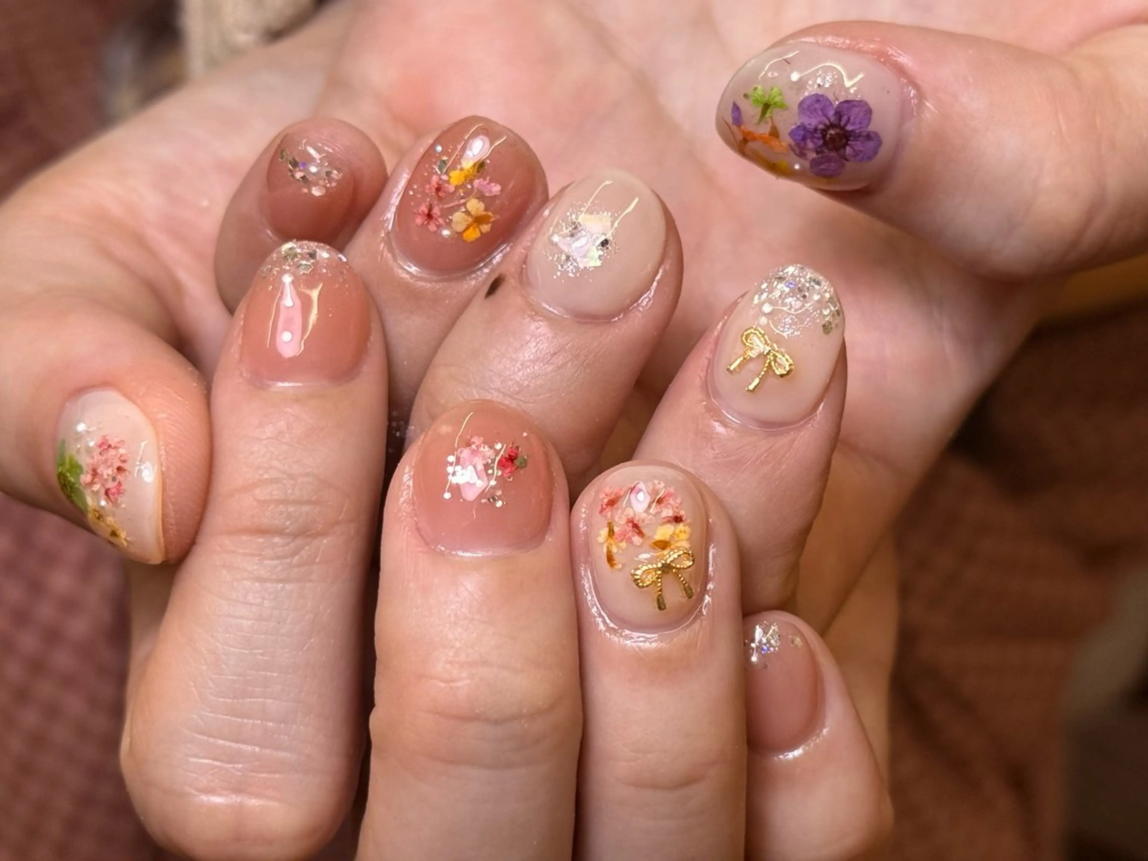 ネイル オーロラネイル チークネイル 長さ出し フットネイル フレンチネイル ハンドネイル ハンドケア Yu  Ki ネイルのネイルデザイン