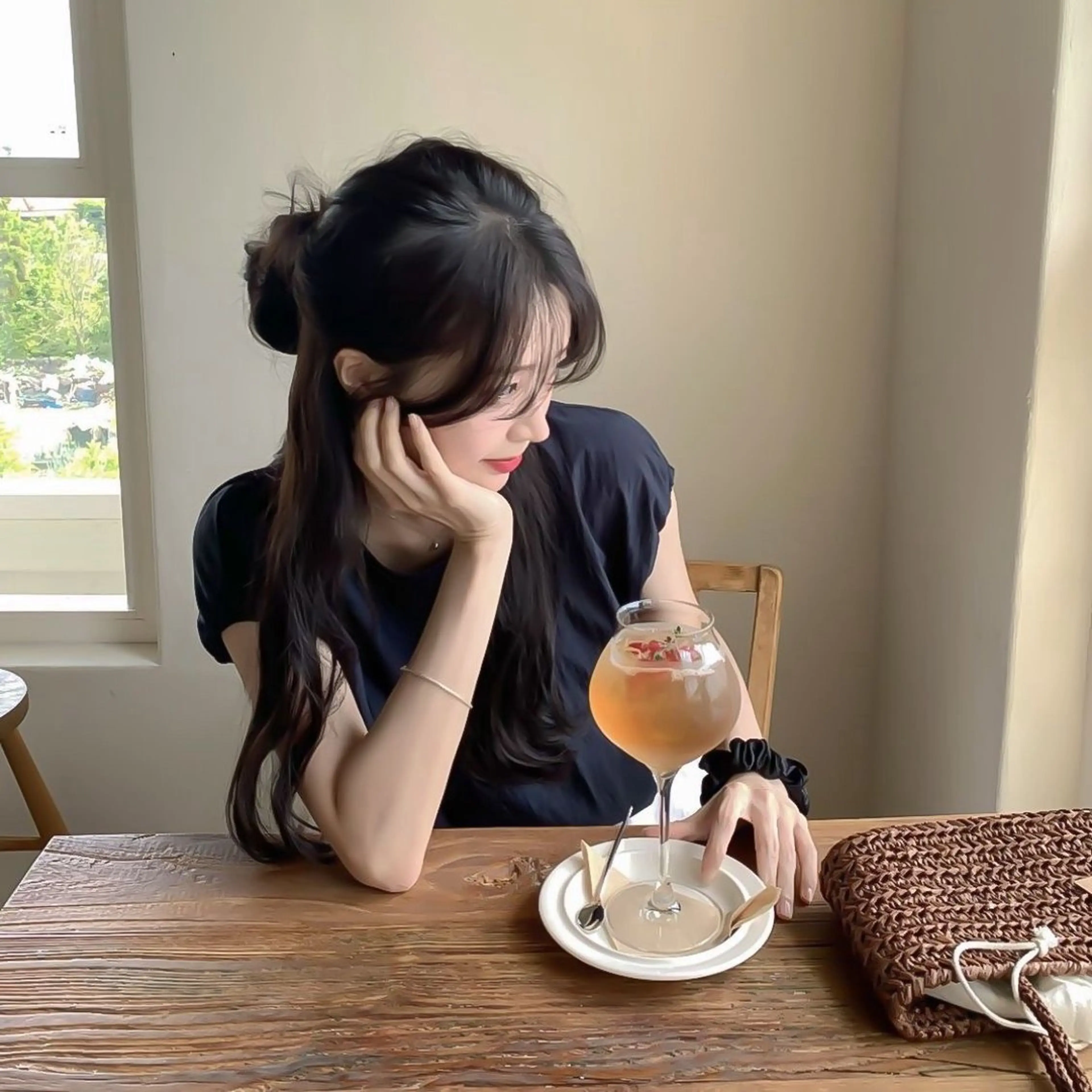 ロング カラー カット ヘアカラー トリートメント 莉乃/縮毛矯正/髪質 改善/艶カラーのヘアスタイル