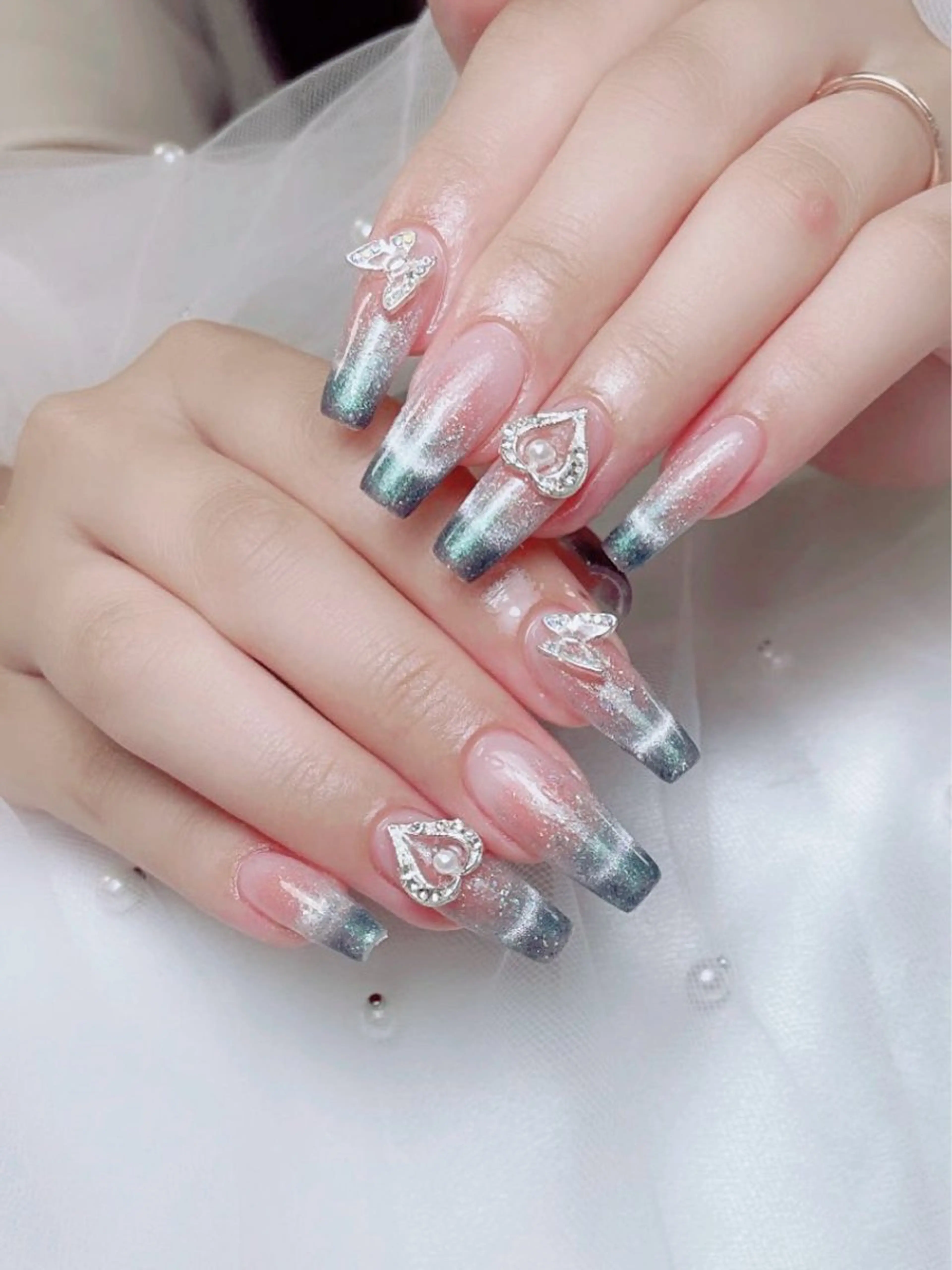 ネイル フレンチネイル ジェルネイル ハート 韓国ネイル マグネットネイル ハンドネイル ネイルサロン lotusのネイルデザイン