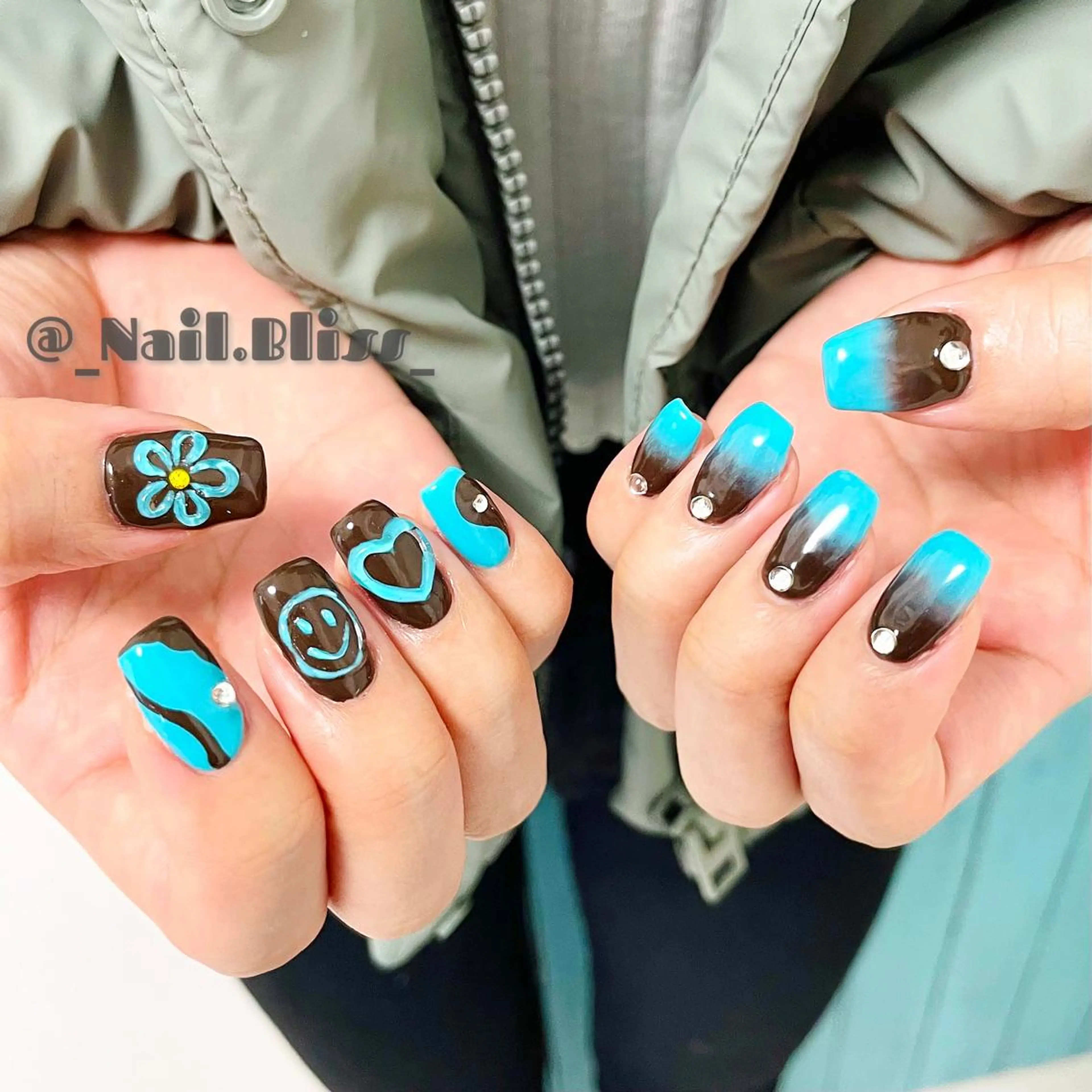ネイル ブルー ブラウン ハンドネイル NAIL BLISSのネイルデザイン