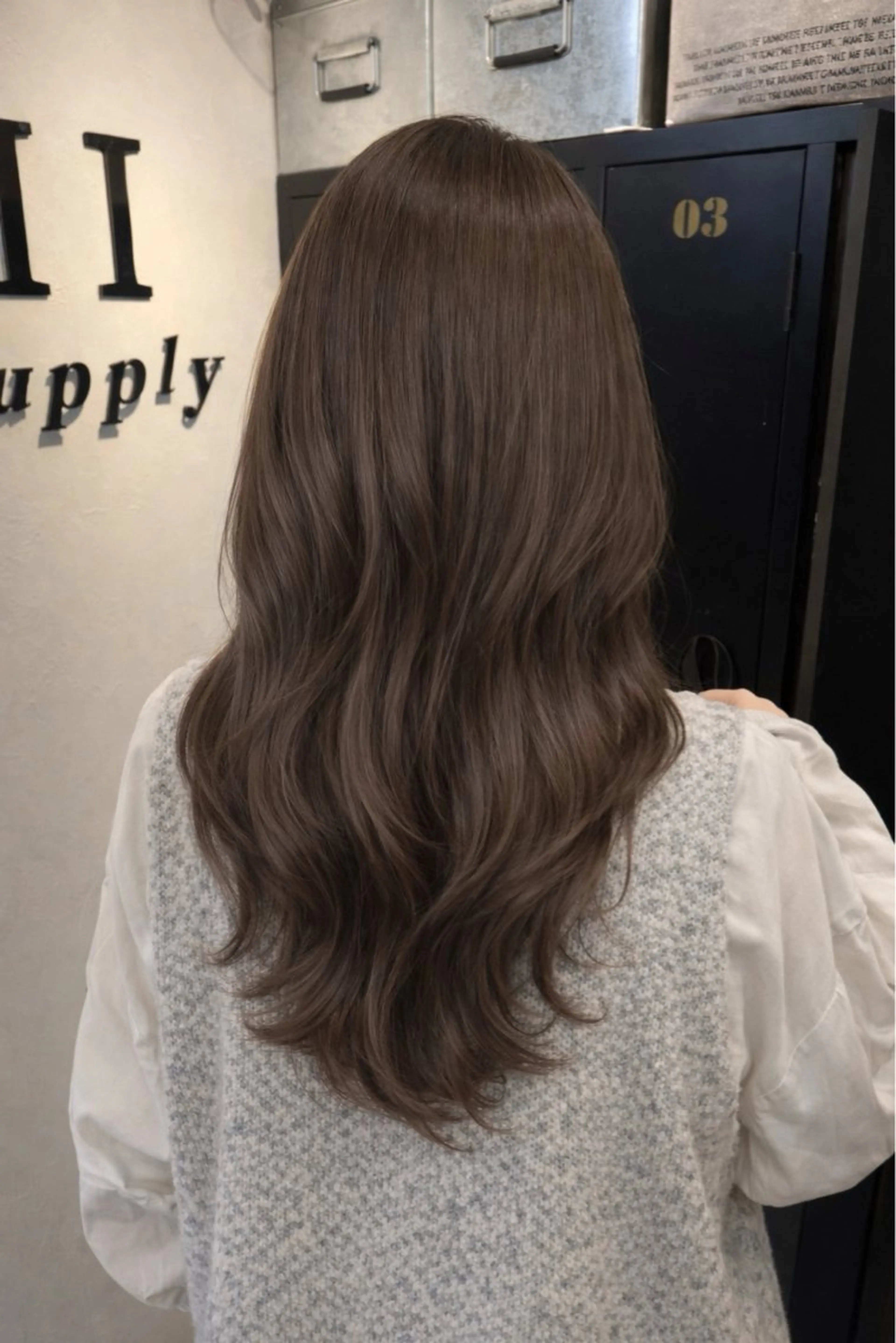セミロング カラー 髪質改善カラー韓国風 レイヤーtudaのヘアスタイル