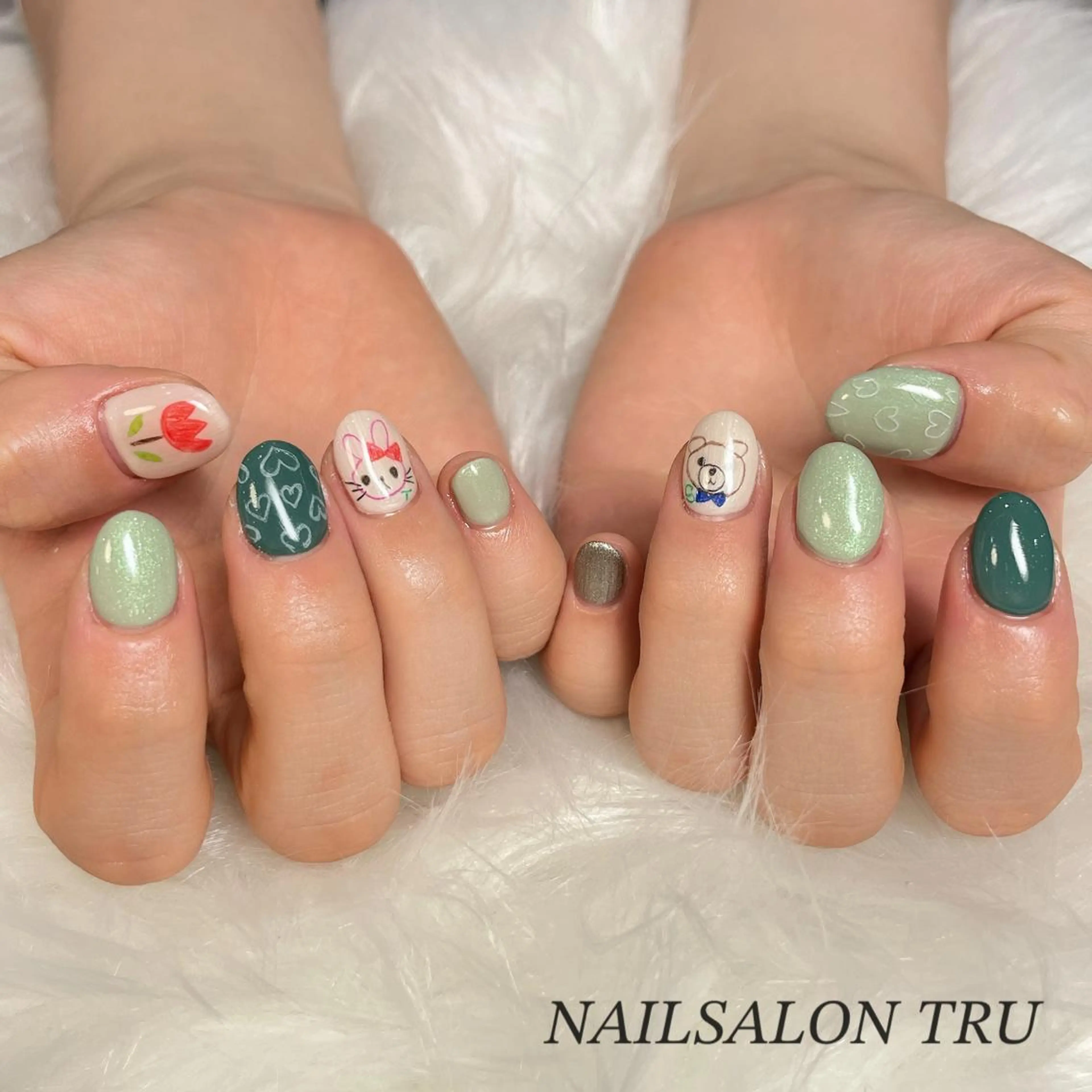 ネイル 𝐼𝑁𝑂𝑈𝐸 𝑀𝐼𝐴のネイルデザイン