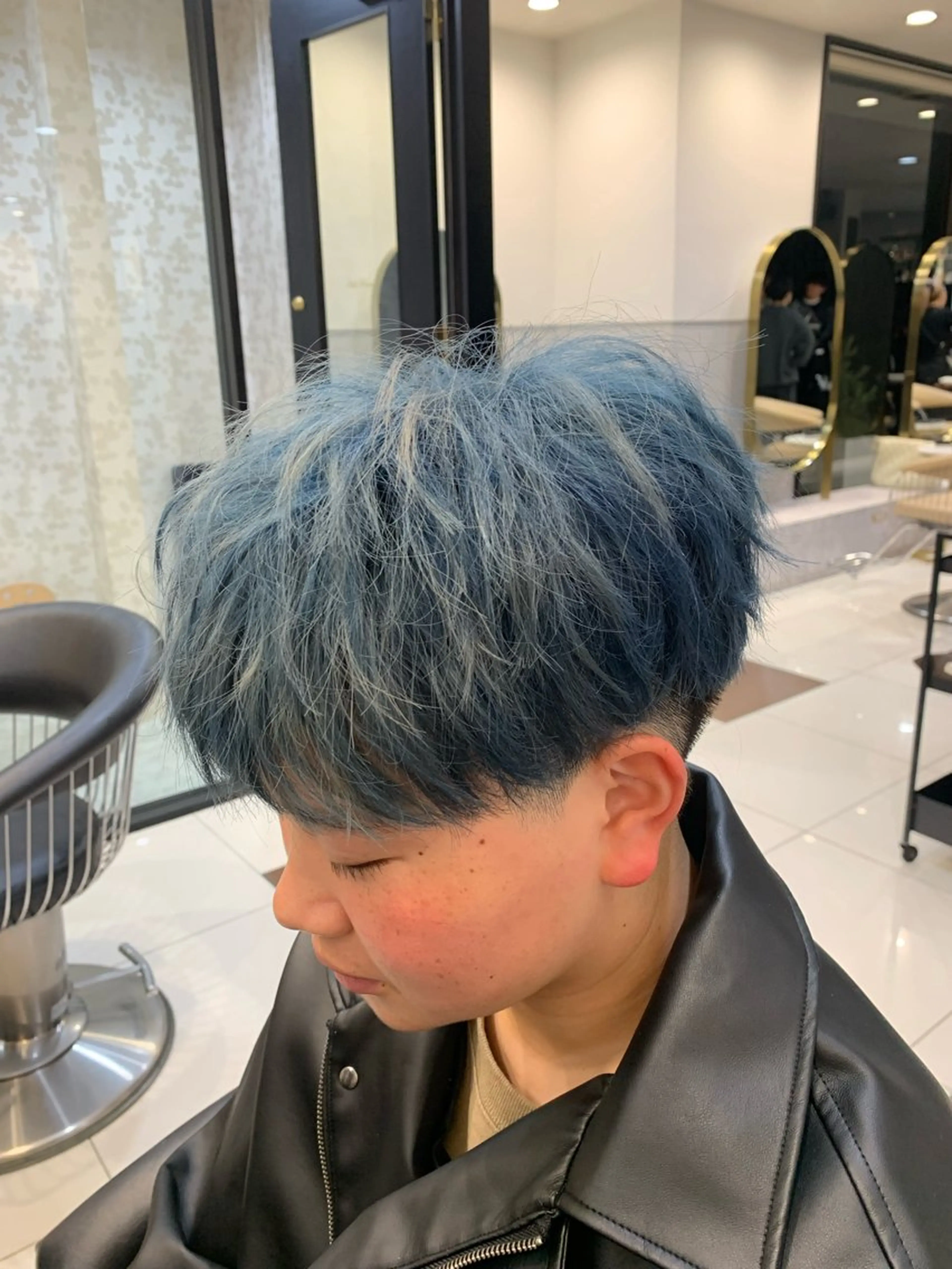 カラー 畑 雄貴のヘアスタイル