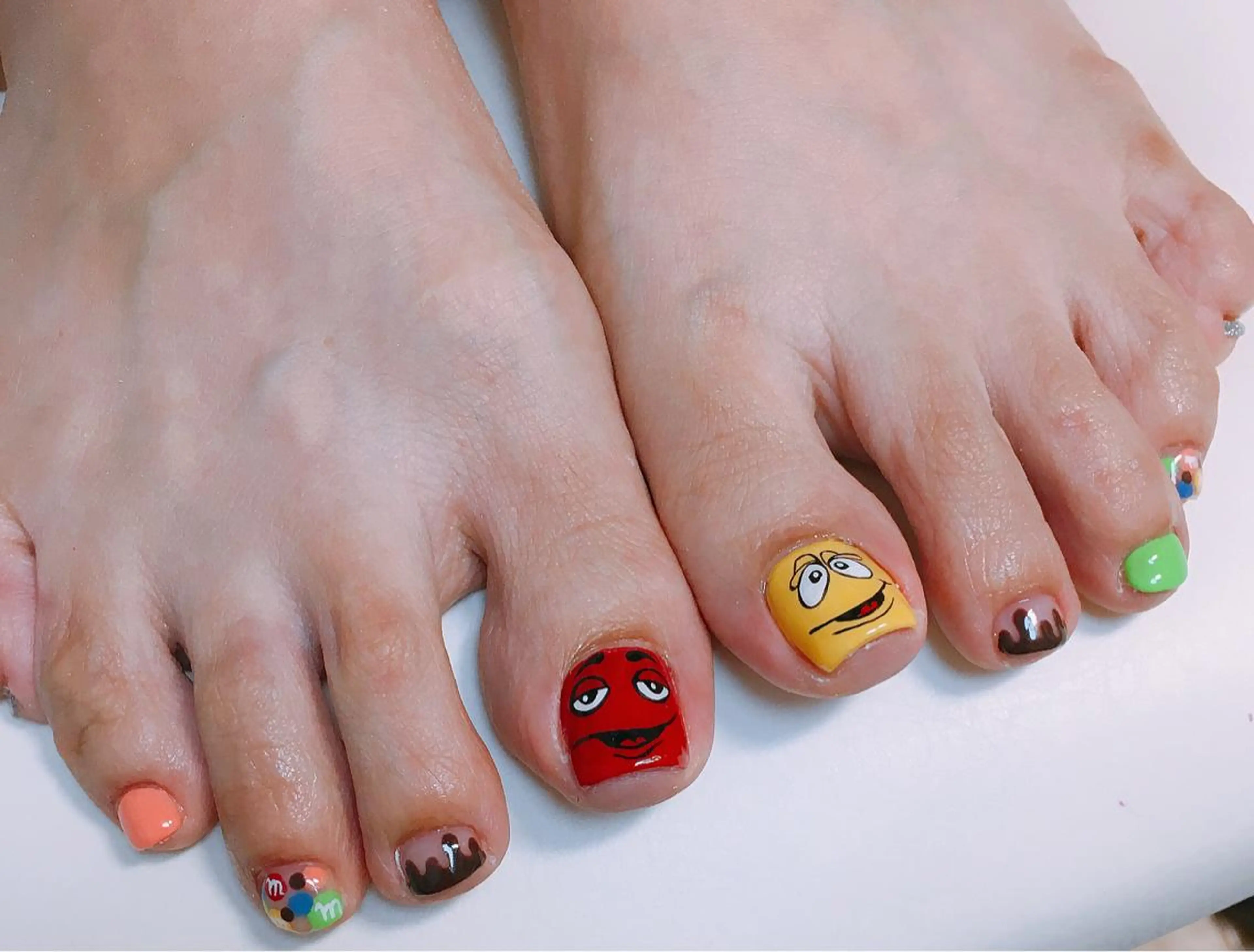 ネイル アートネイル フットネイル Emu Nailのネイルデザイン