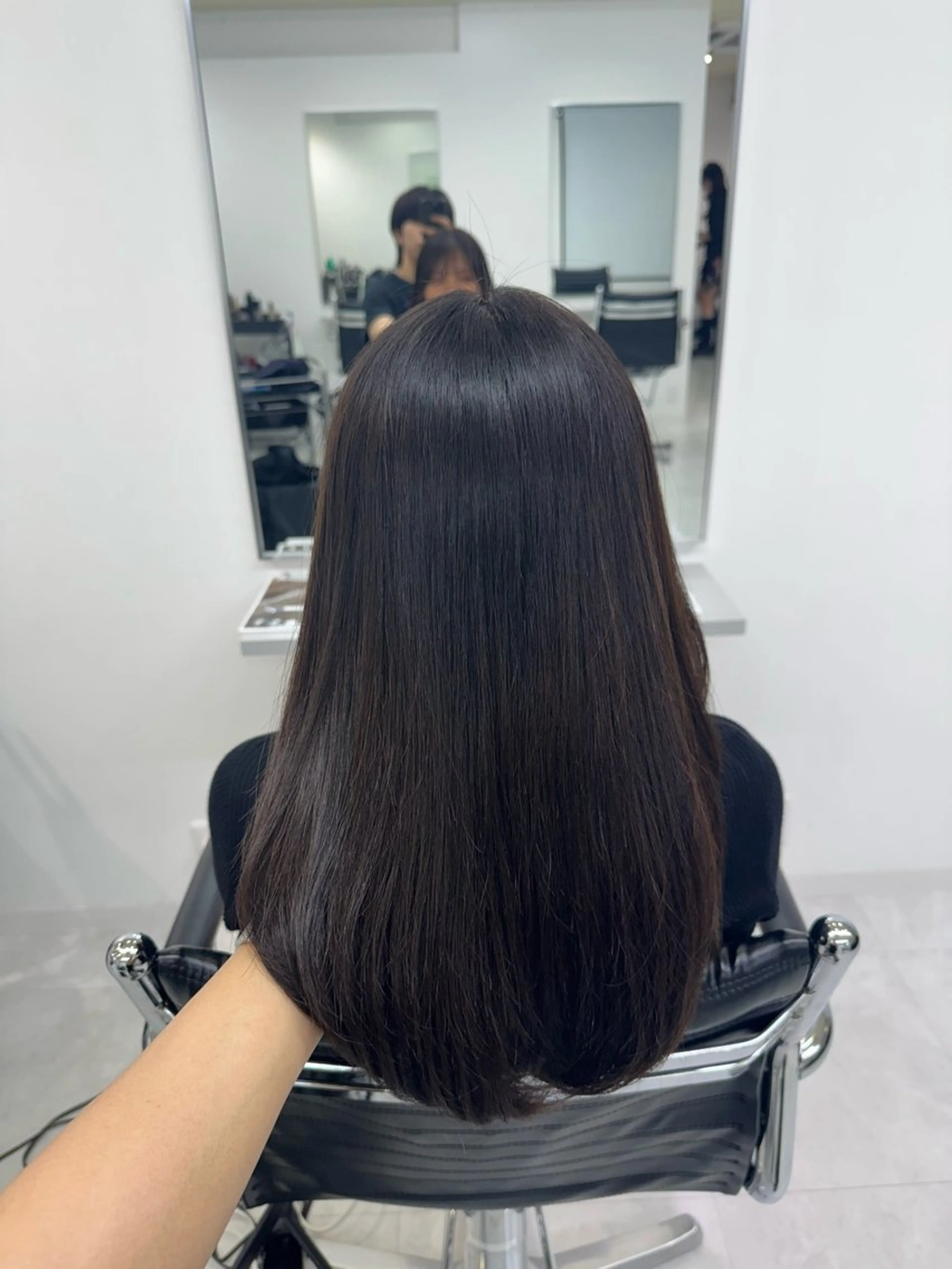 セミロング 赤み消しカラー✨ /YUYAのヘアスタイル