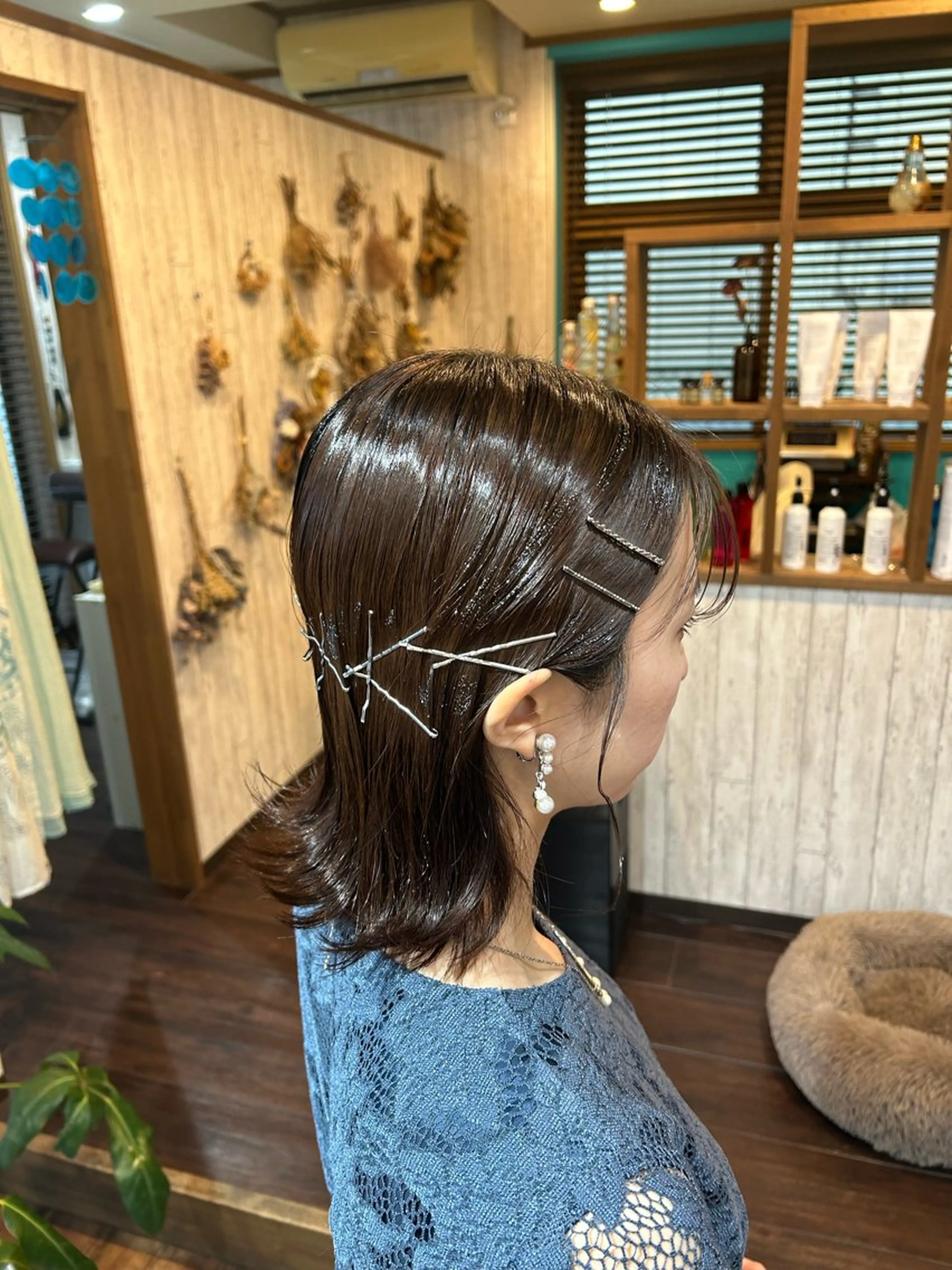 ミディアム 早坂 さくらのヘアスタイル