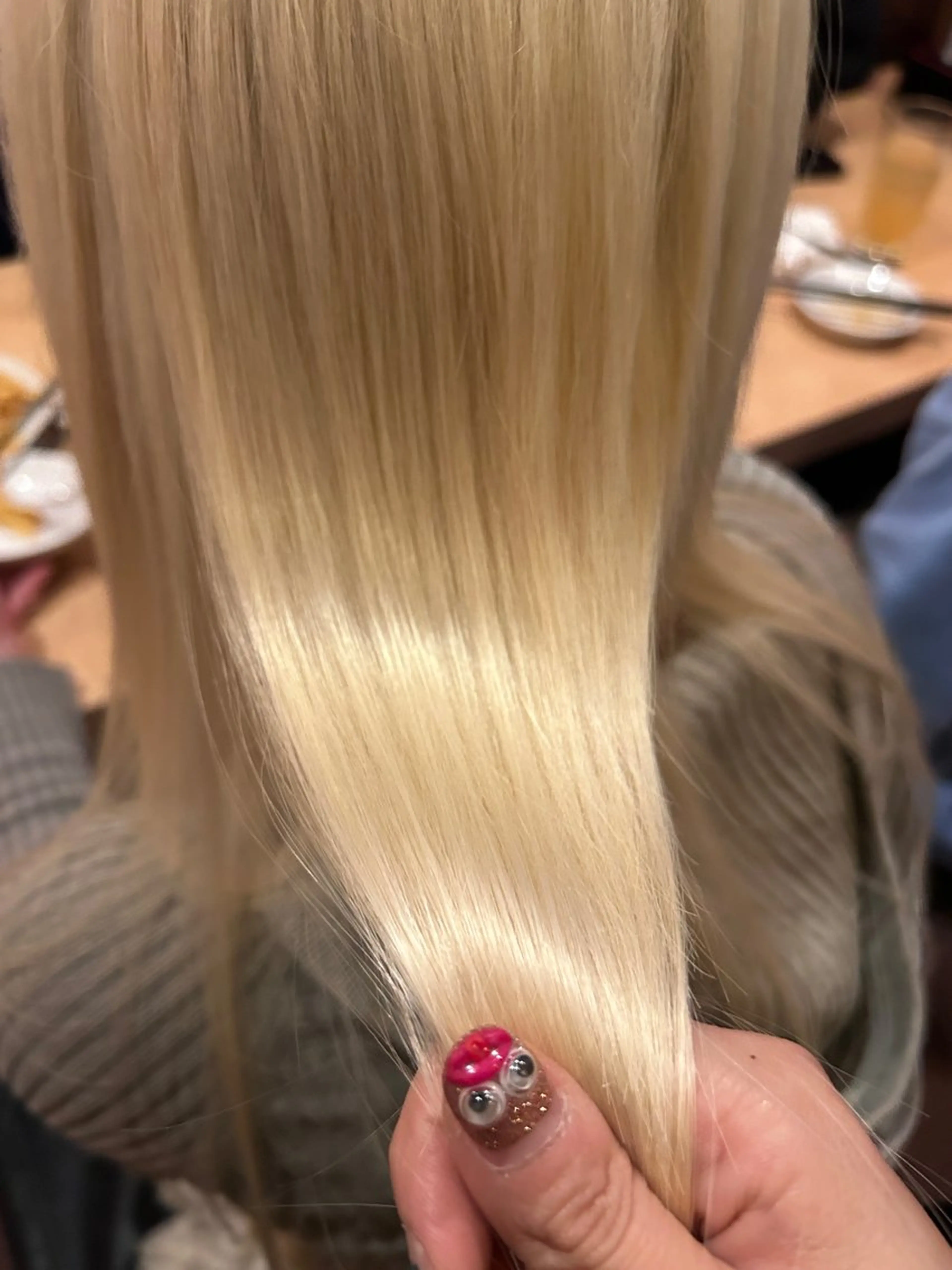 ロング 井上 萌のヘアスタイル