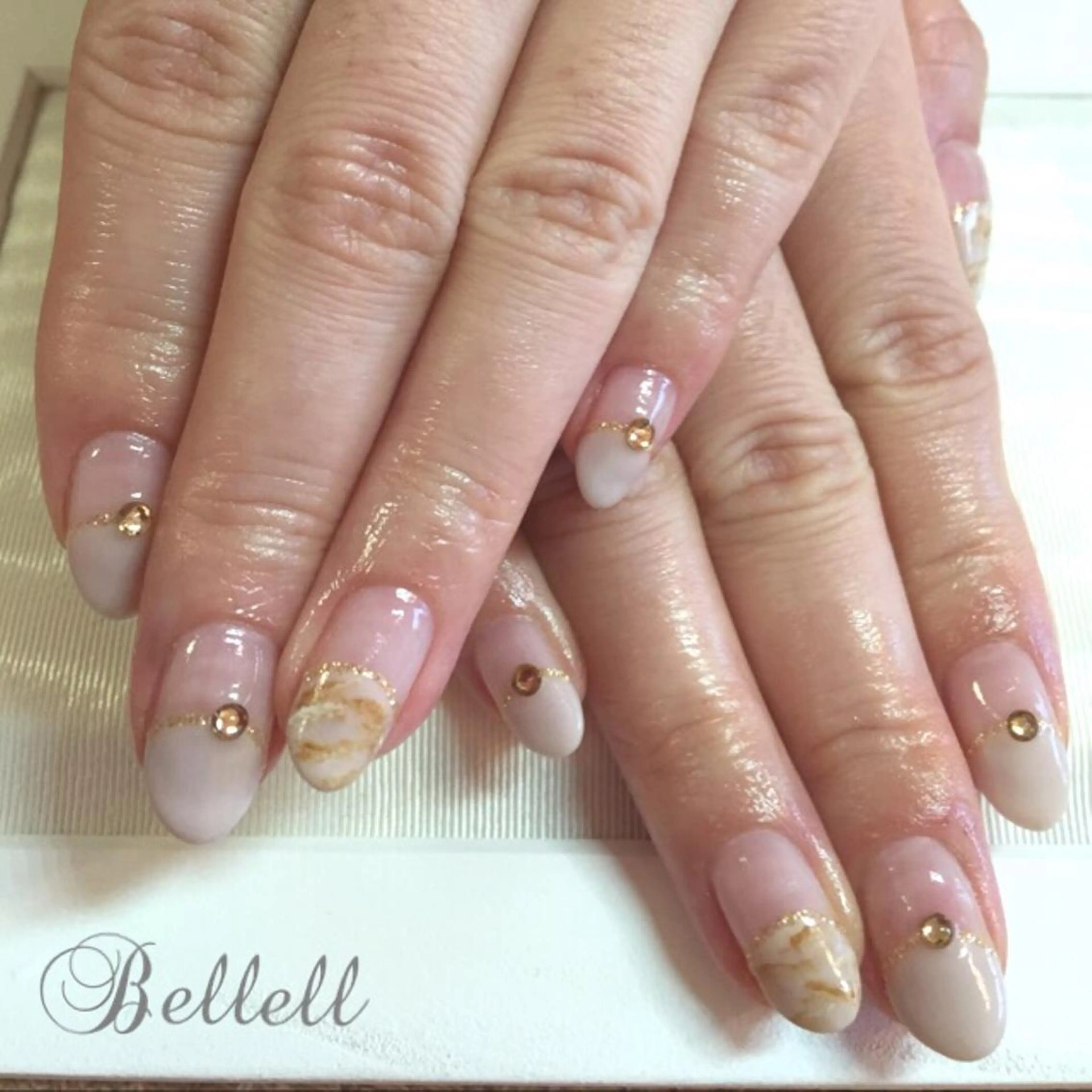 ネイル 青木 綾子のネイルデザイン