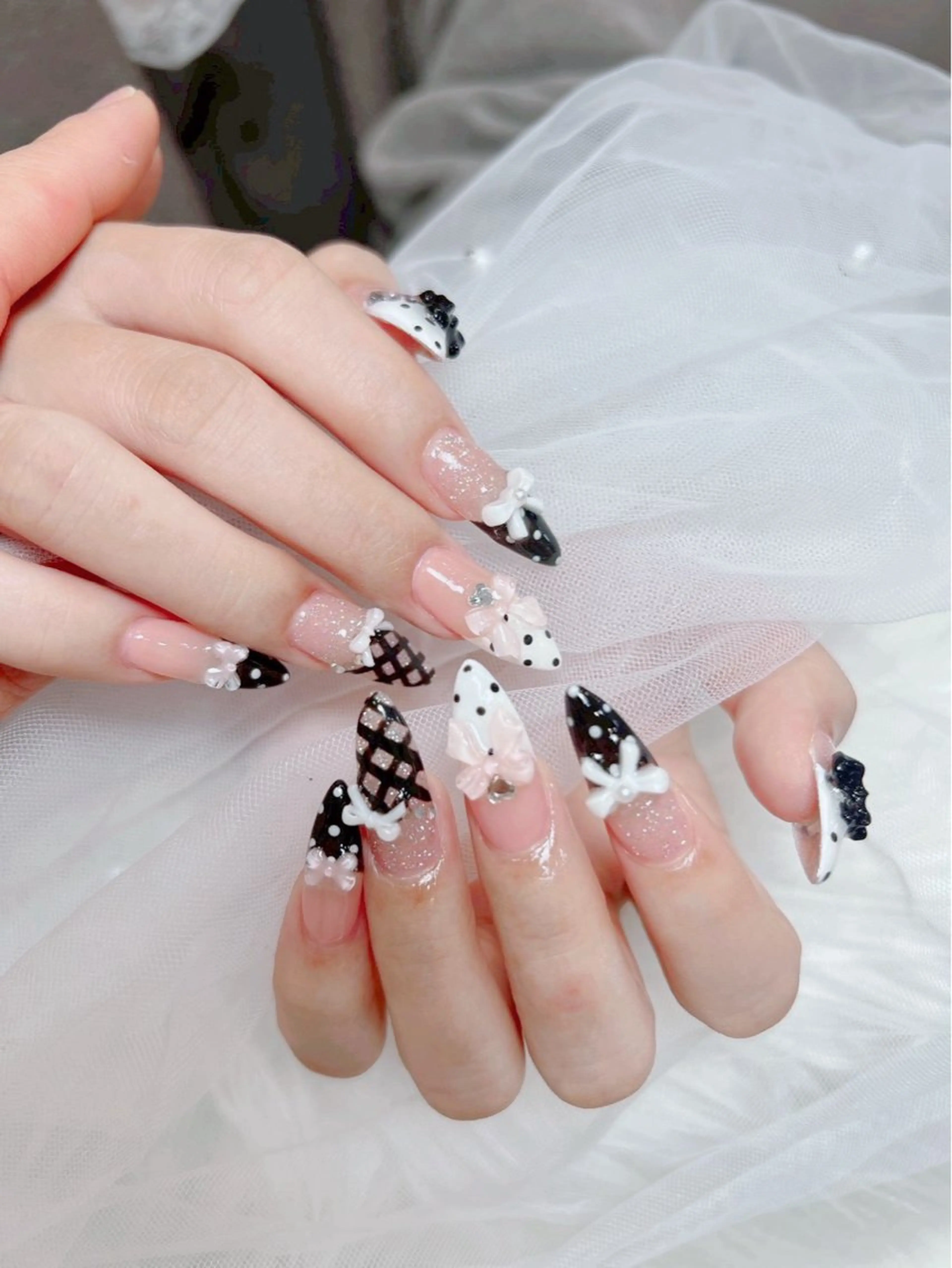 ネイル アートネイル オーロラネイル チークネイル 長さ出し フットネイル Noiranail_ studio川越西口のネイルデザイン