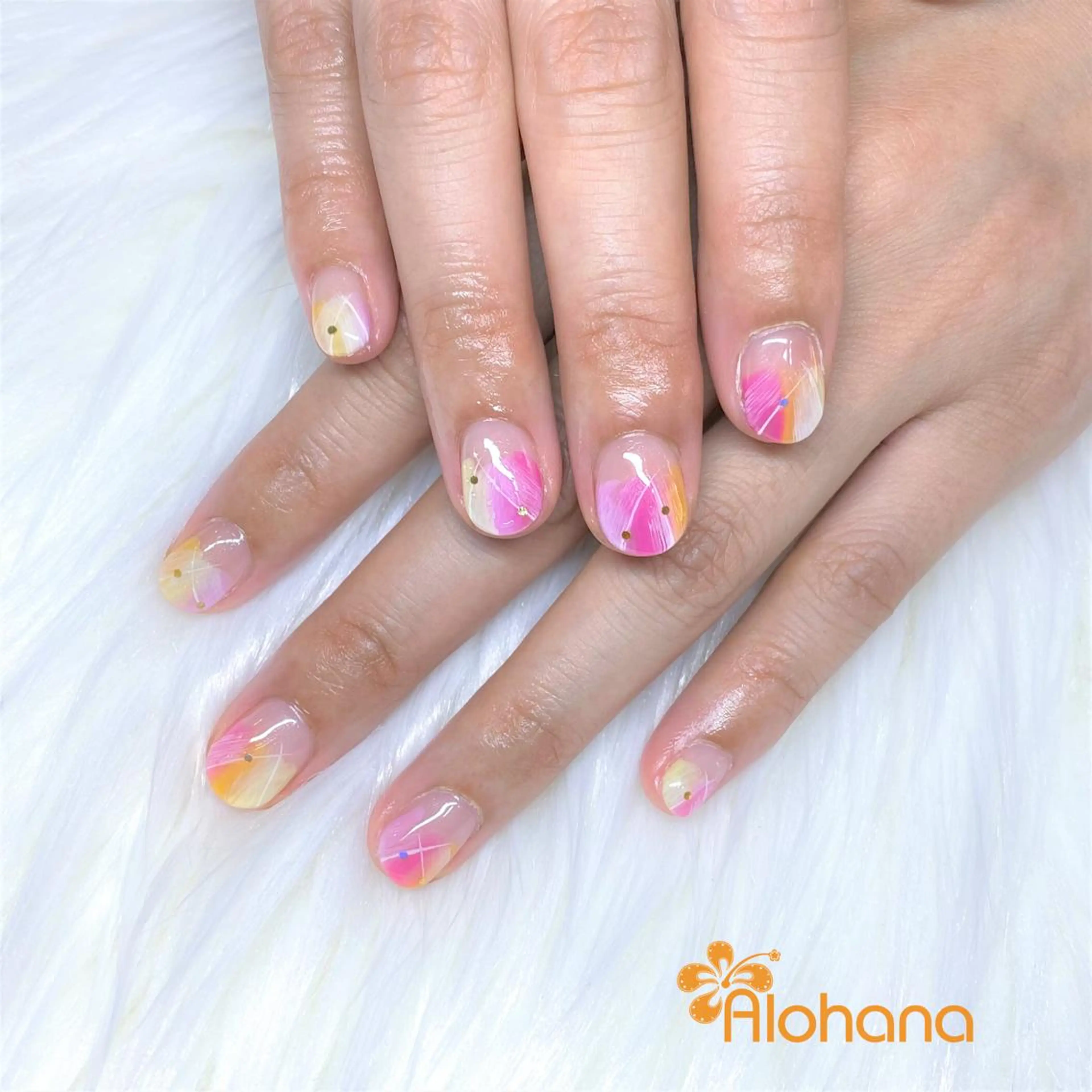 ネイル ニュアンスネイル ハンドネイル Alohana Minaのネイルデザイン