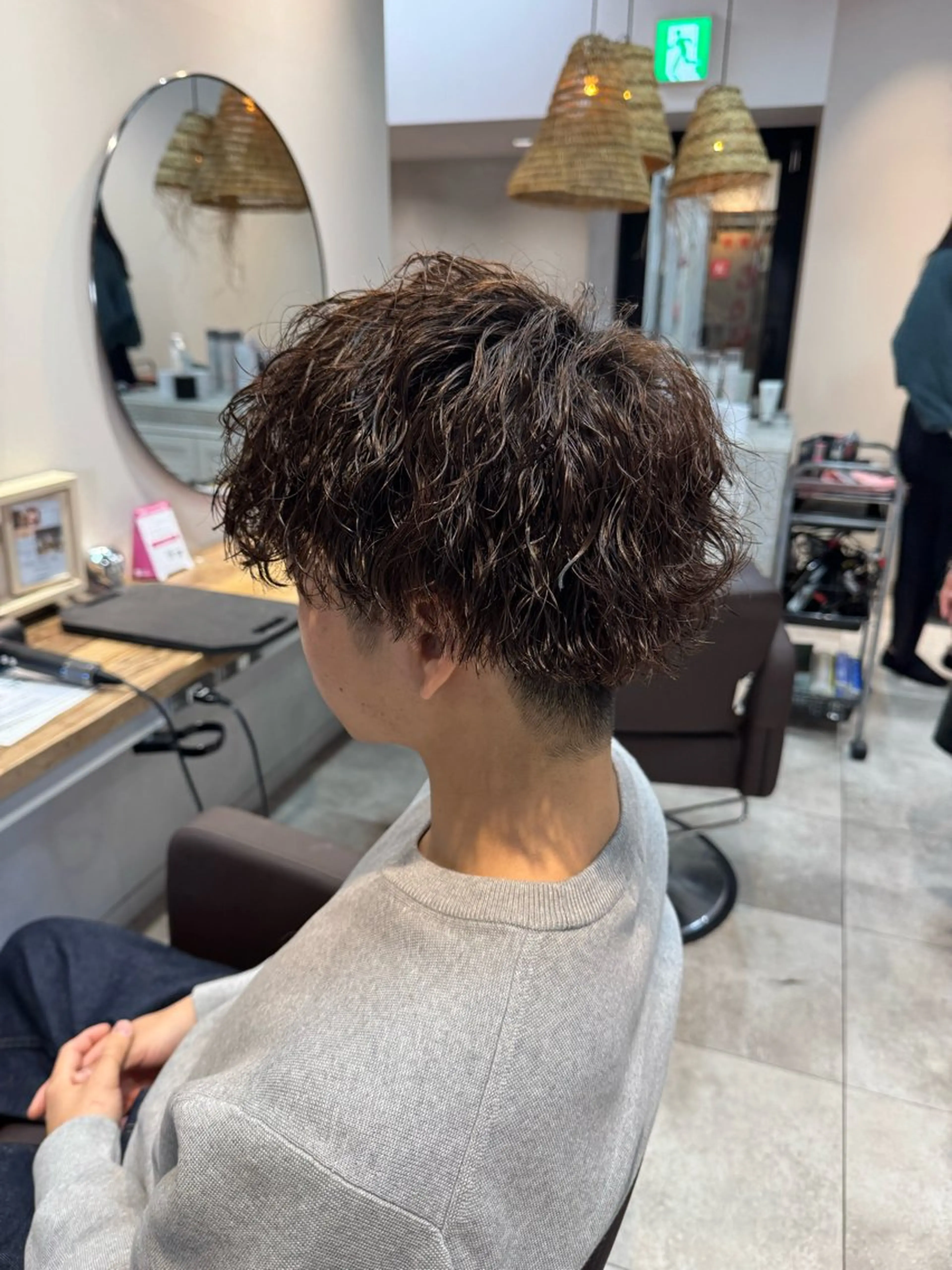 メンズ メンズパーマ 波巻きパーマ カット ヘアカラー メンズ特化 TAKUYAのヘアスタイル