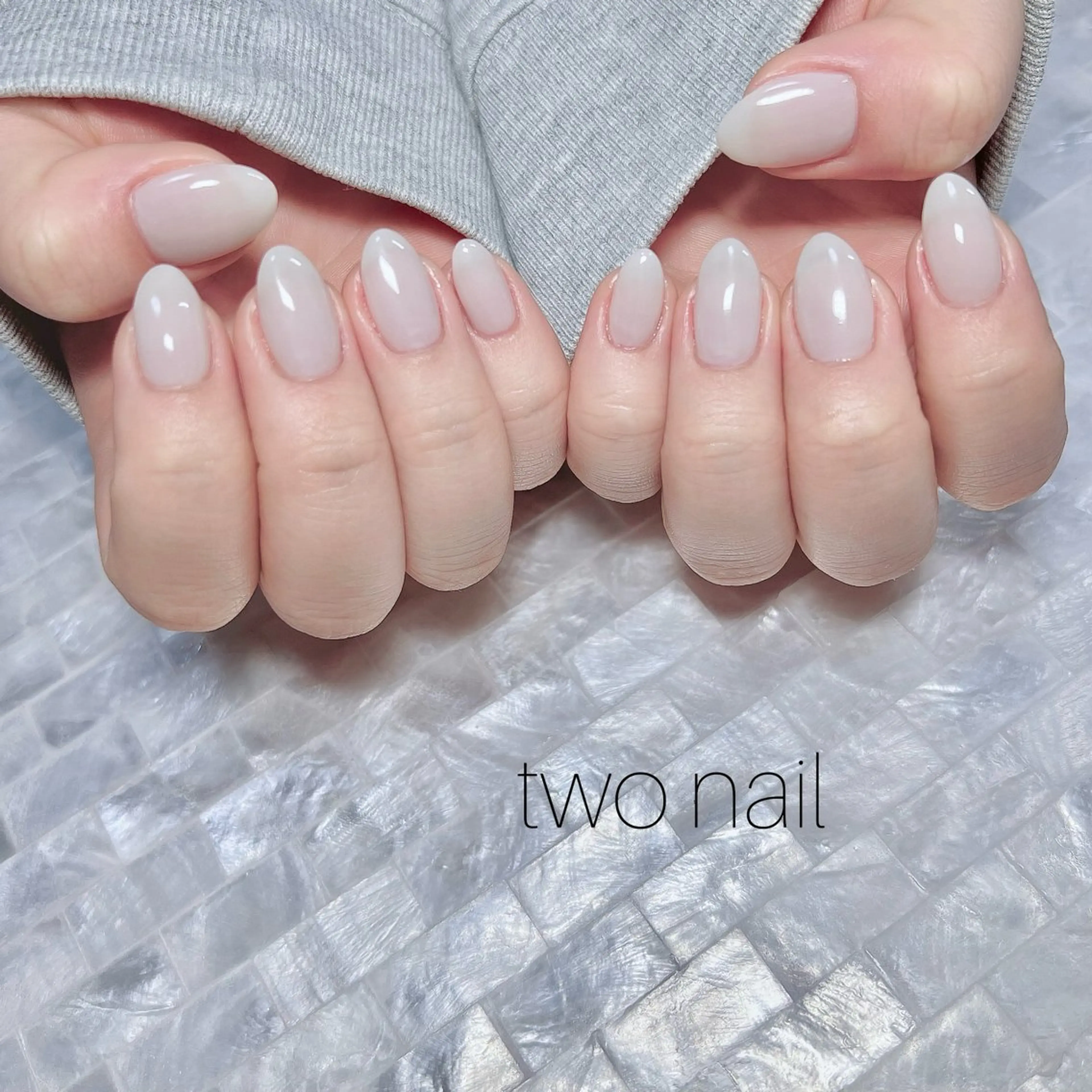ネイル ネイルチップ ホワイト ハンドネイル two nailのネイルデザイン