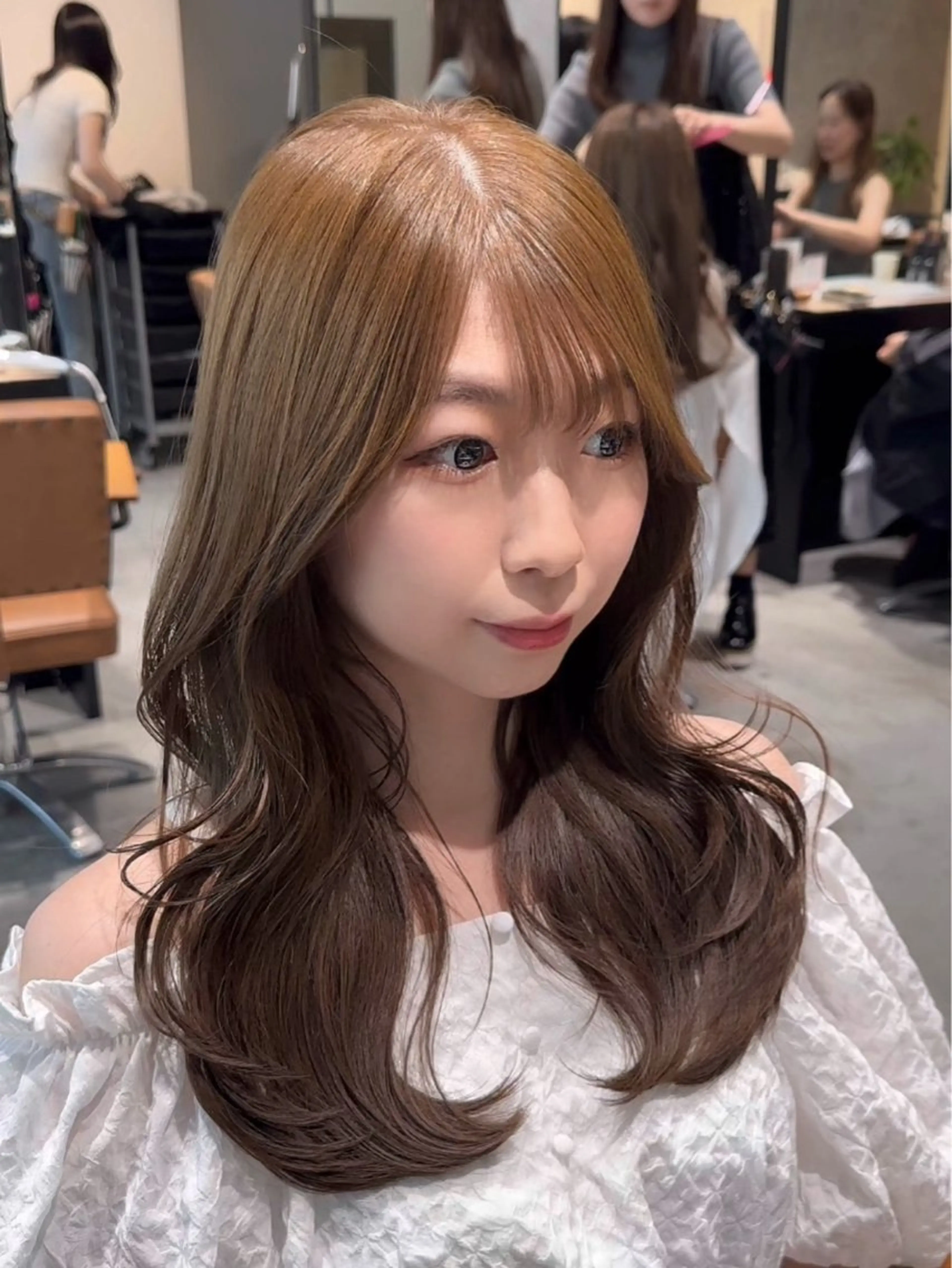 ロング カラー ヘアカラー 韓国レイヤーカット 透明感カラー冨田那樹のヘアスタイル