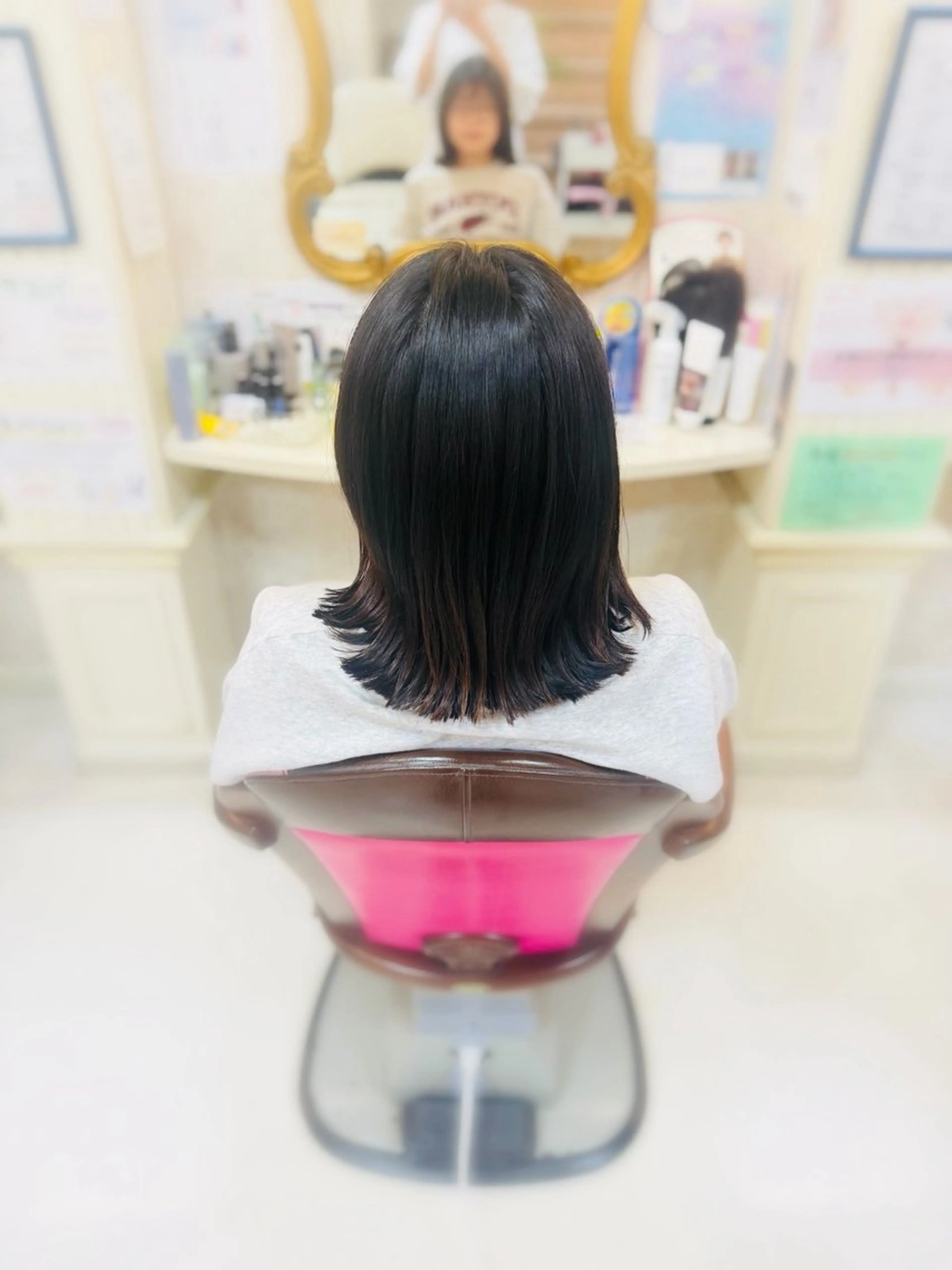 ミディアム 顔まわりレイヤー 顔周りカット レイヤーカット カット 菅沼 美咲のヘアスタイル