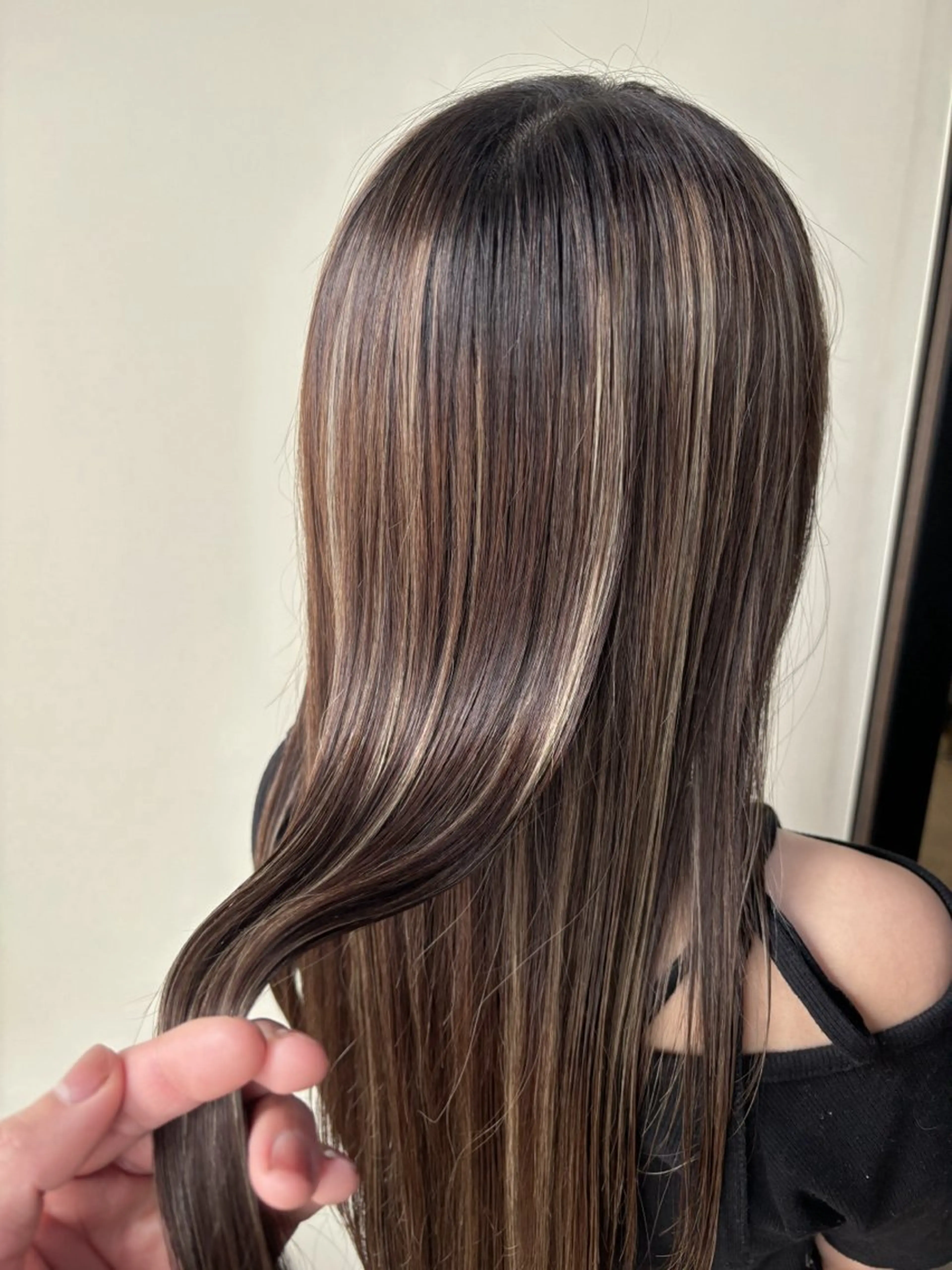 ミディアム 透明感🌱ハイトーン ✨艶髪🫧川﨑　翼のヘアスタイル