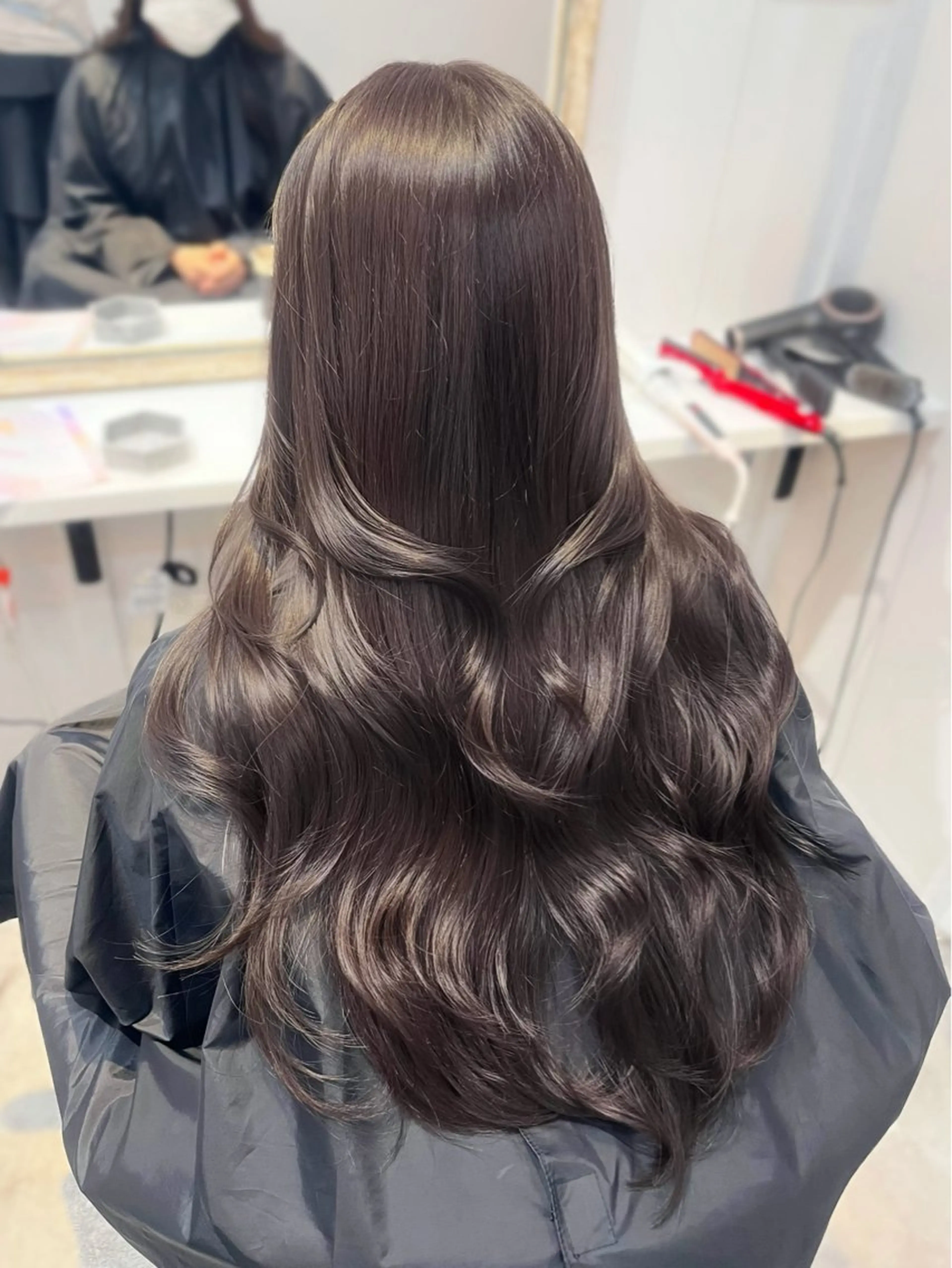 ロング カラー 透明感カラー グレージュ 髪質改善 トリートメント カット ヘアカラー トレンド韓国モテヘア Natsuki🌛のヘアスタイル