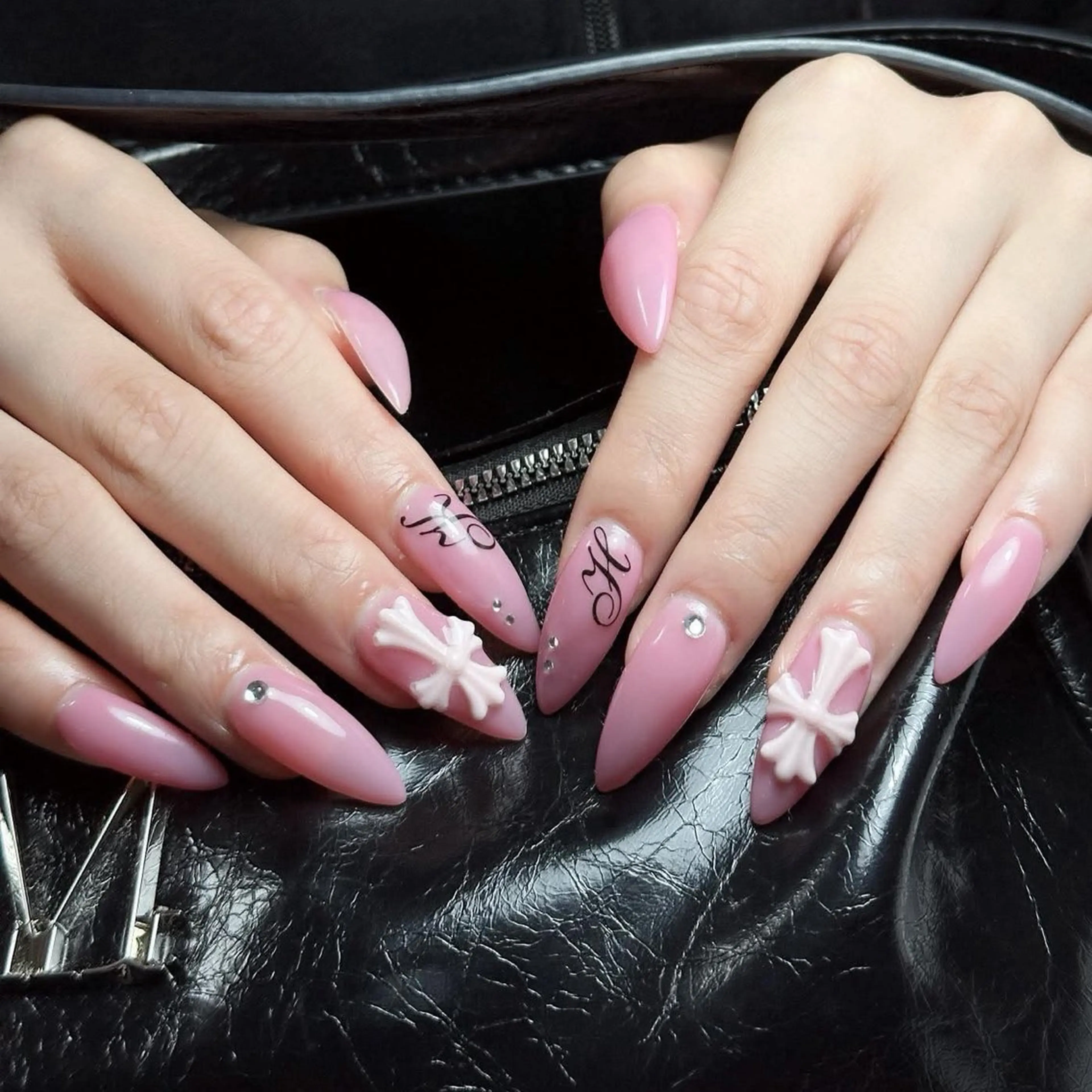 ネイル Mio nail Osakaのネイルデザイン