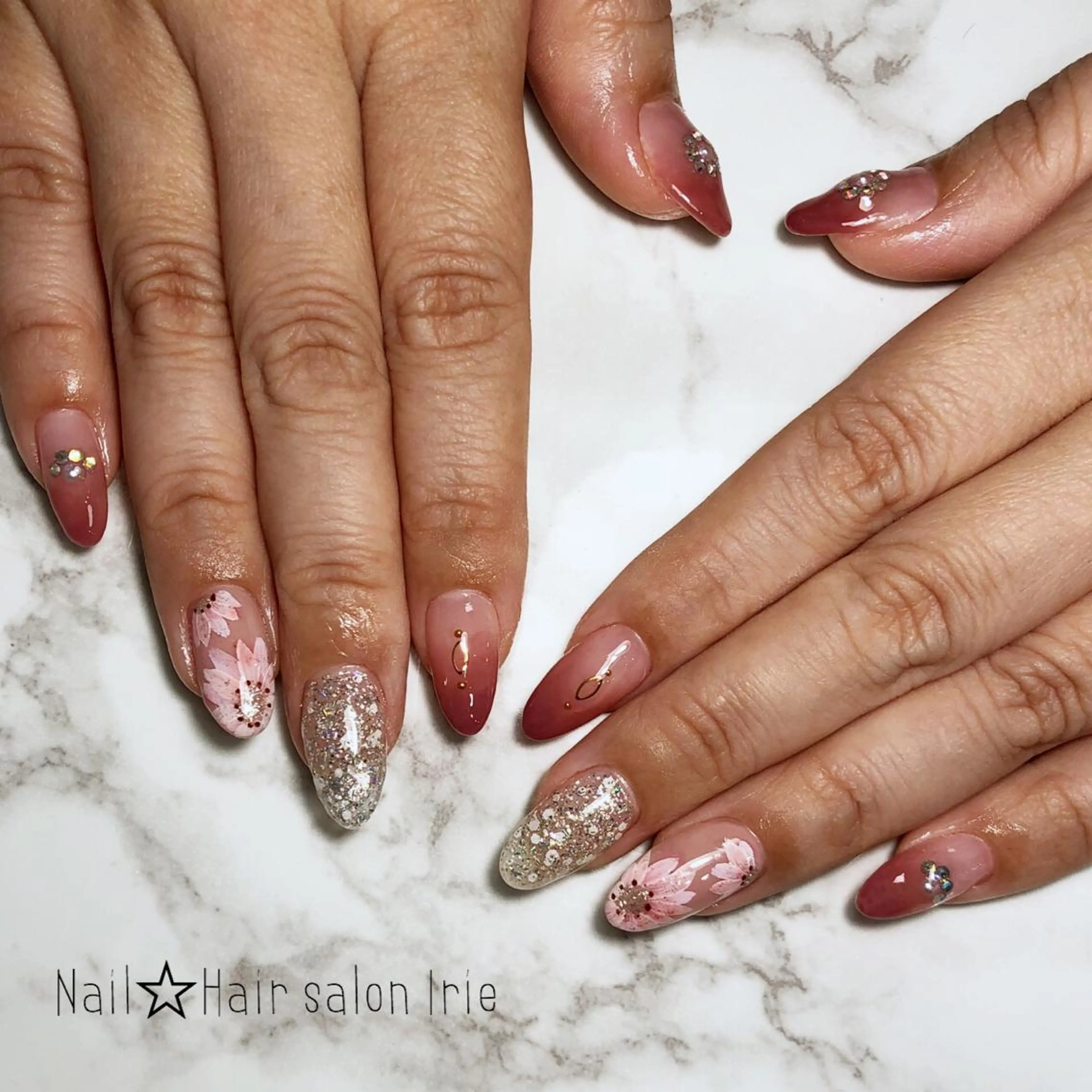 ネイル Hair salon Irie所属・與儀 知佳のネイルデザイン