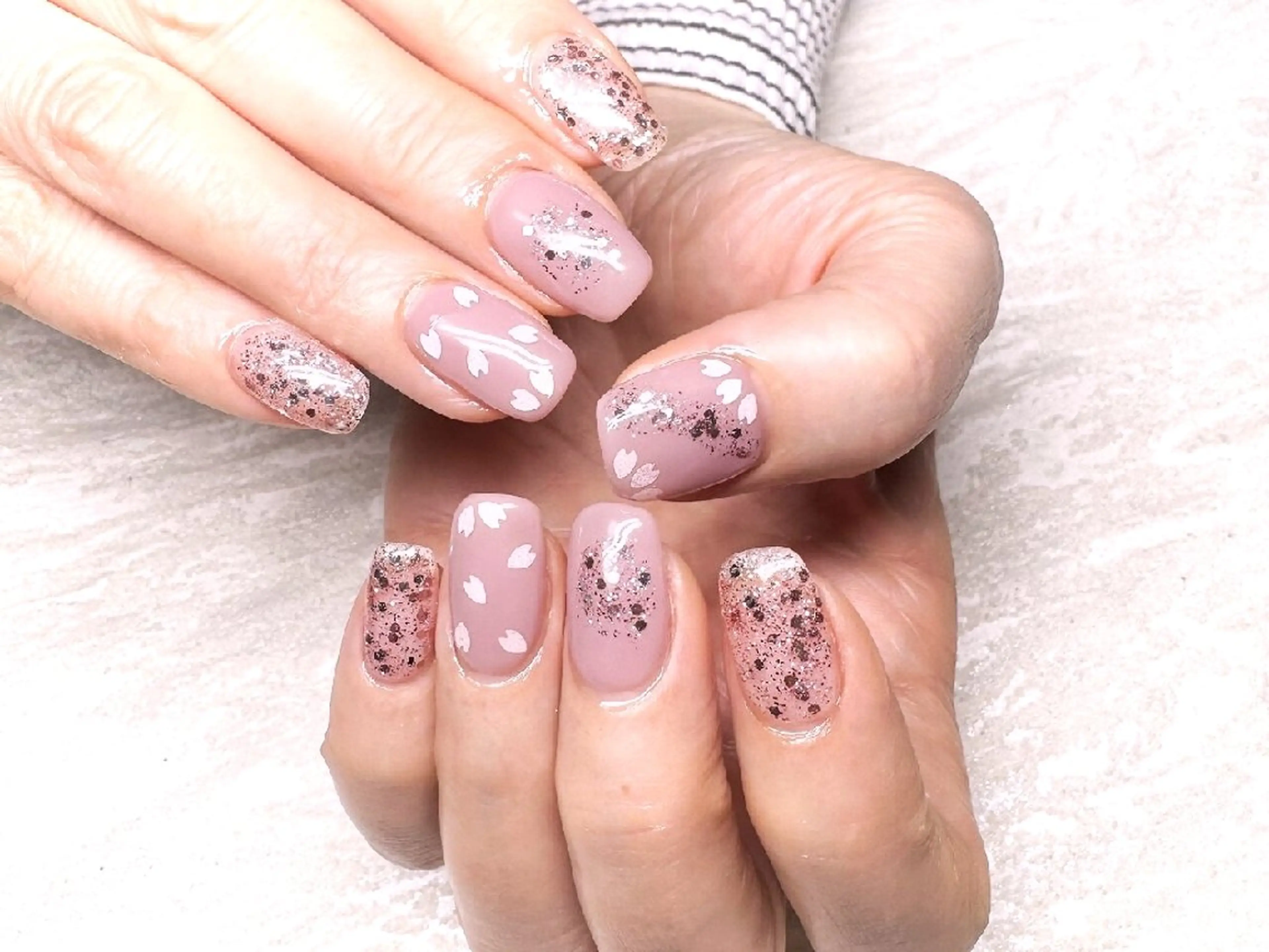ネイル ハンドネイル JULIE NAILのネイルデザイン