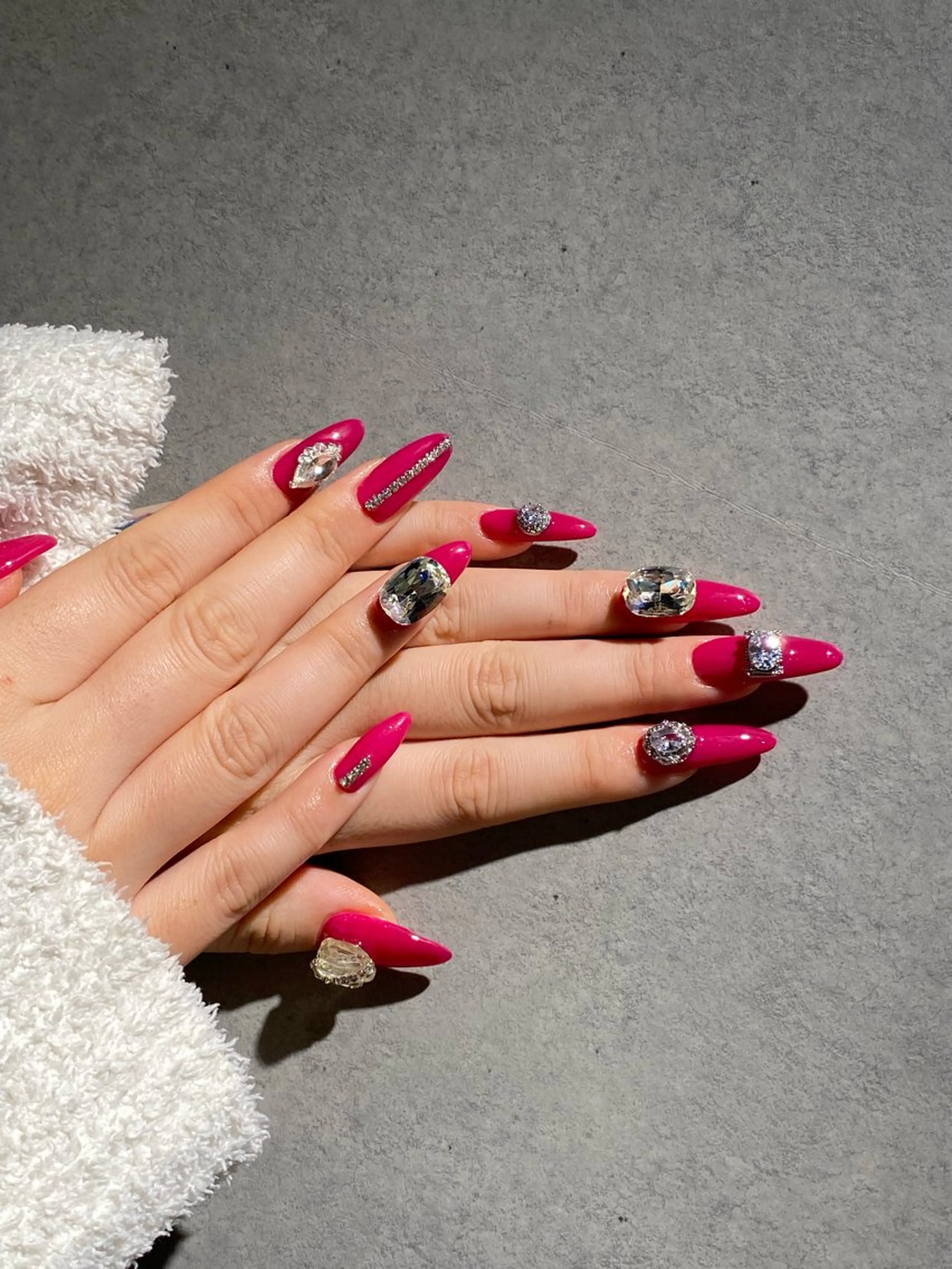 ネイル I-nailロング /ワンホン/キラキラのネイルデザイン