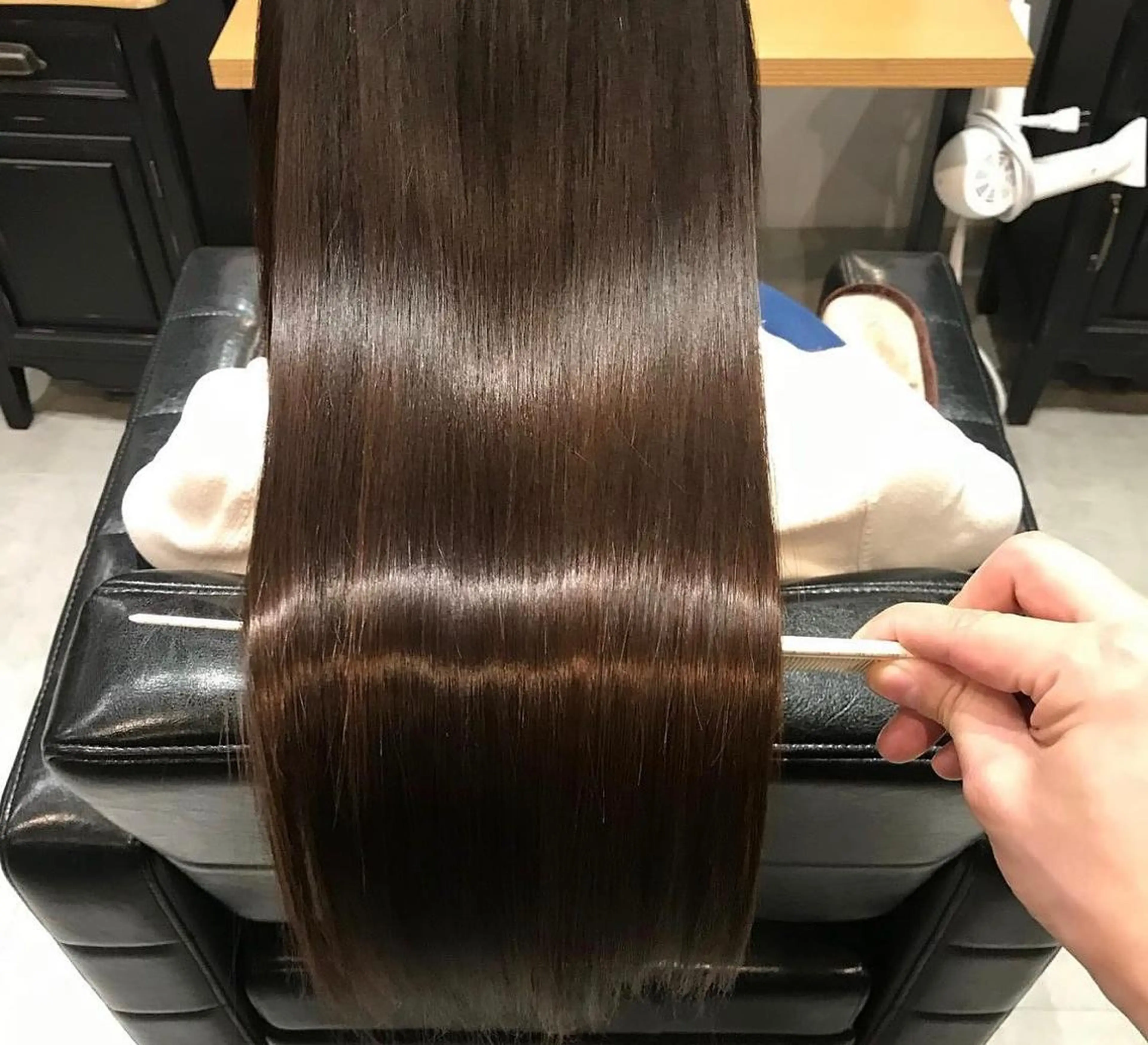 セミロング カラー 外苑前NO.1艶髪 透明感カラーのヘアスタイル