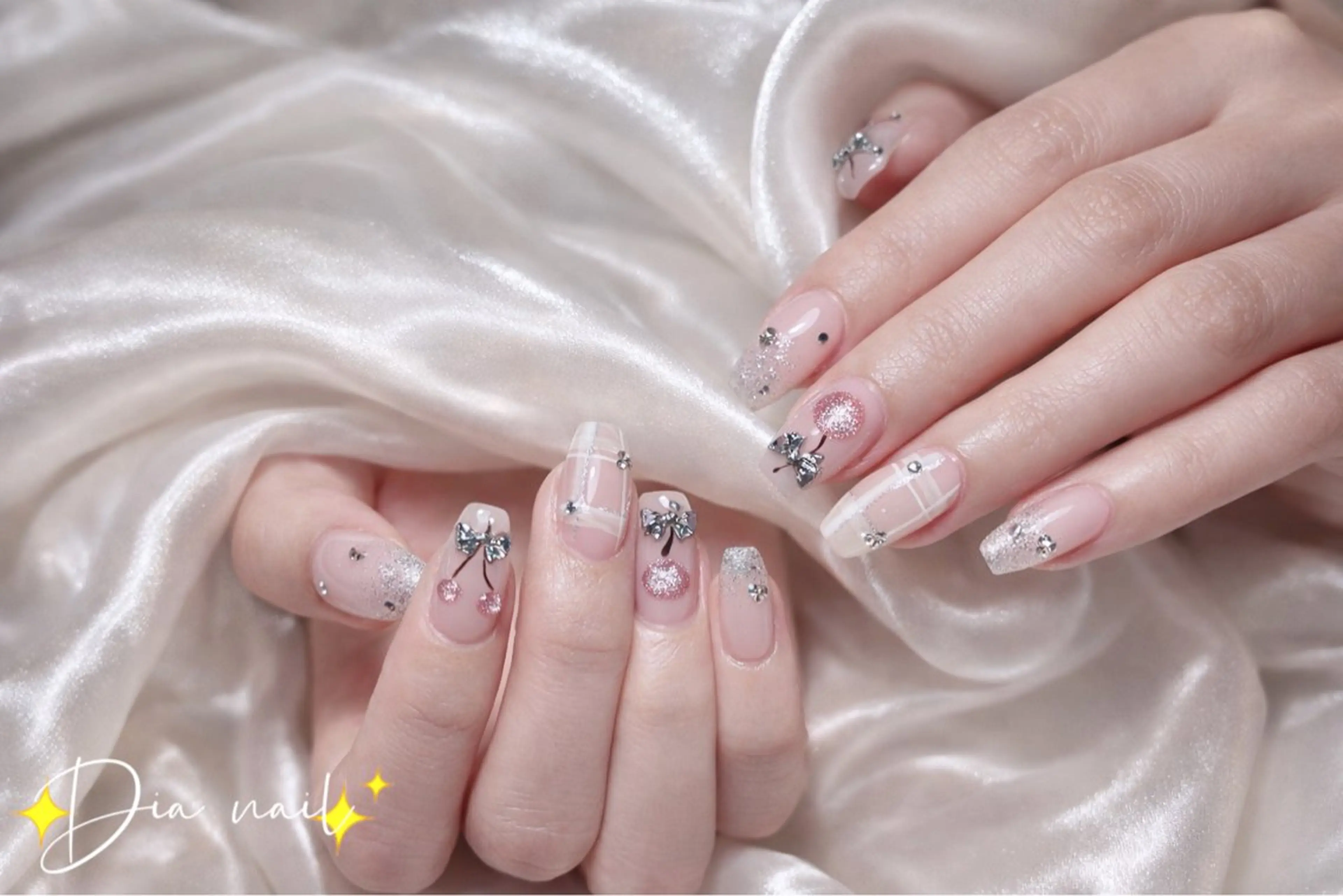 ネイル チークネイル ジェルネイル グラデーション マグネットネイル ニュアンスネイル Di'a nail ネイルサロンのネイルデザイン