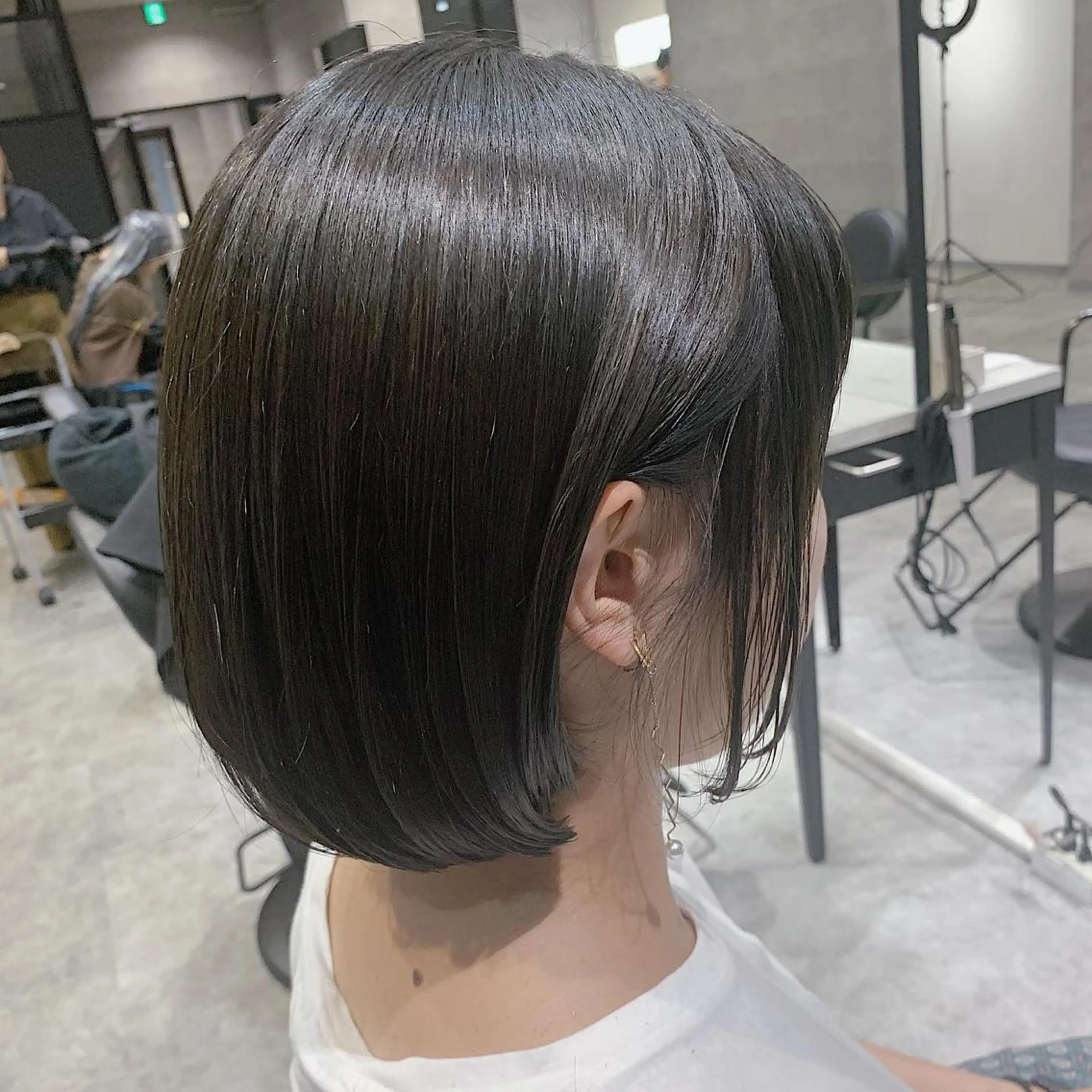 ショート カラー グレージュ _WHITE 天神店 YUMEKA🐻のヘアスタイル