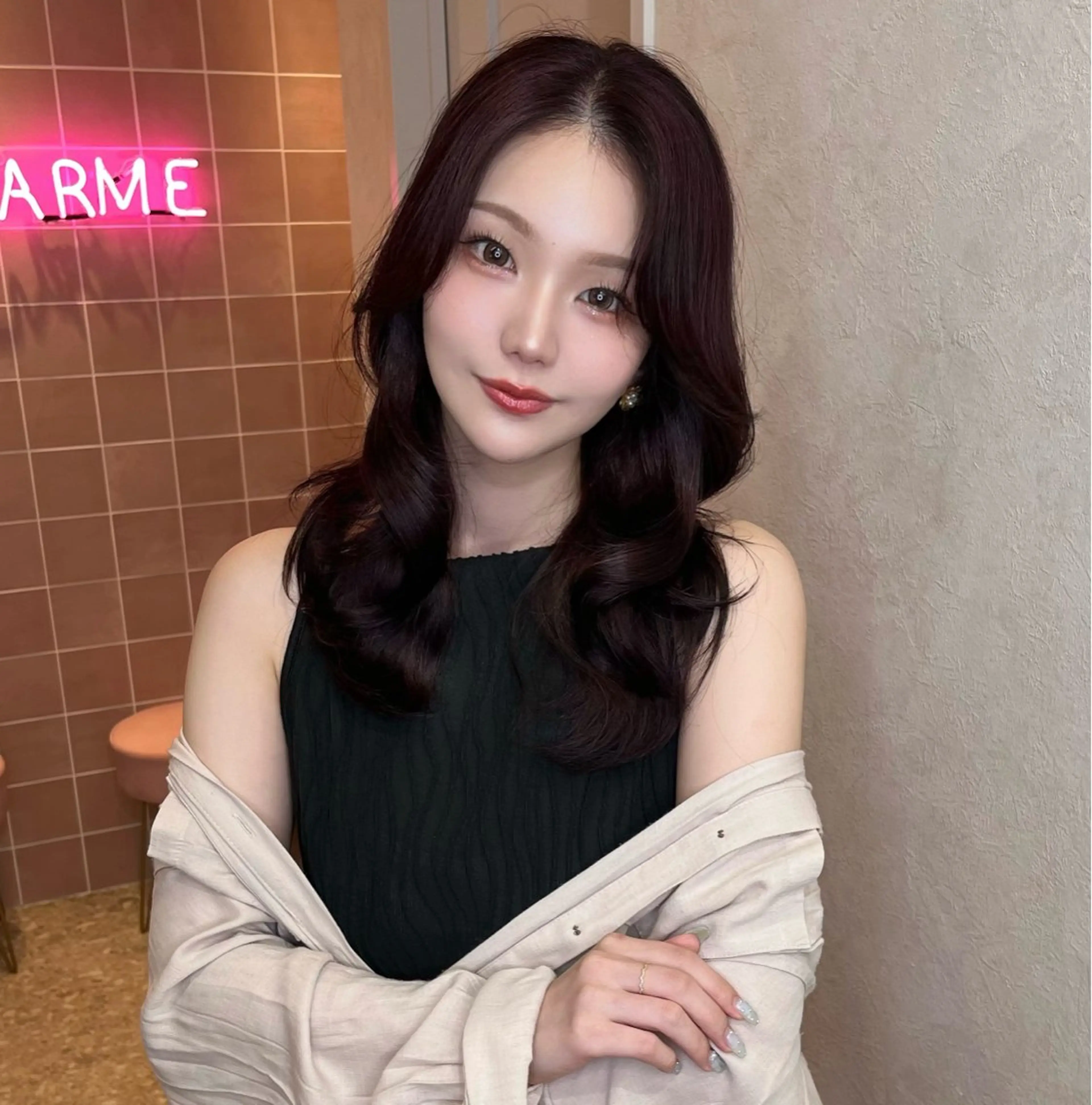 ミディアム カラー ブリーチ ブラウンカラー ダブルカラー レッドカラー くびれヘア カット ヘアカラー トリートメント 韓国ハッシュカット/ 新宿/髪質改善/岡崎のヘアスタイル