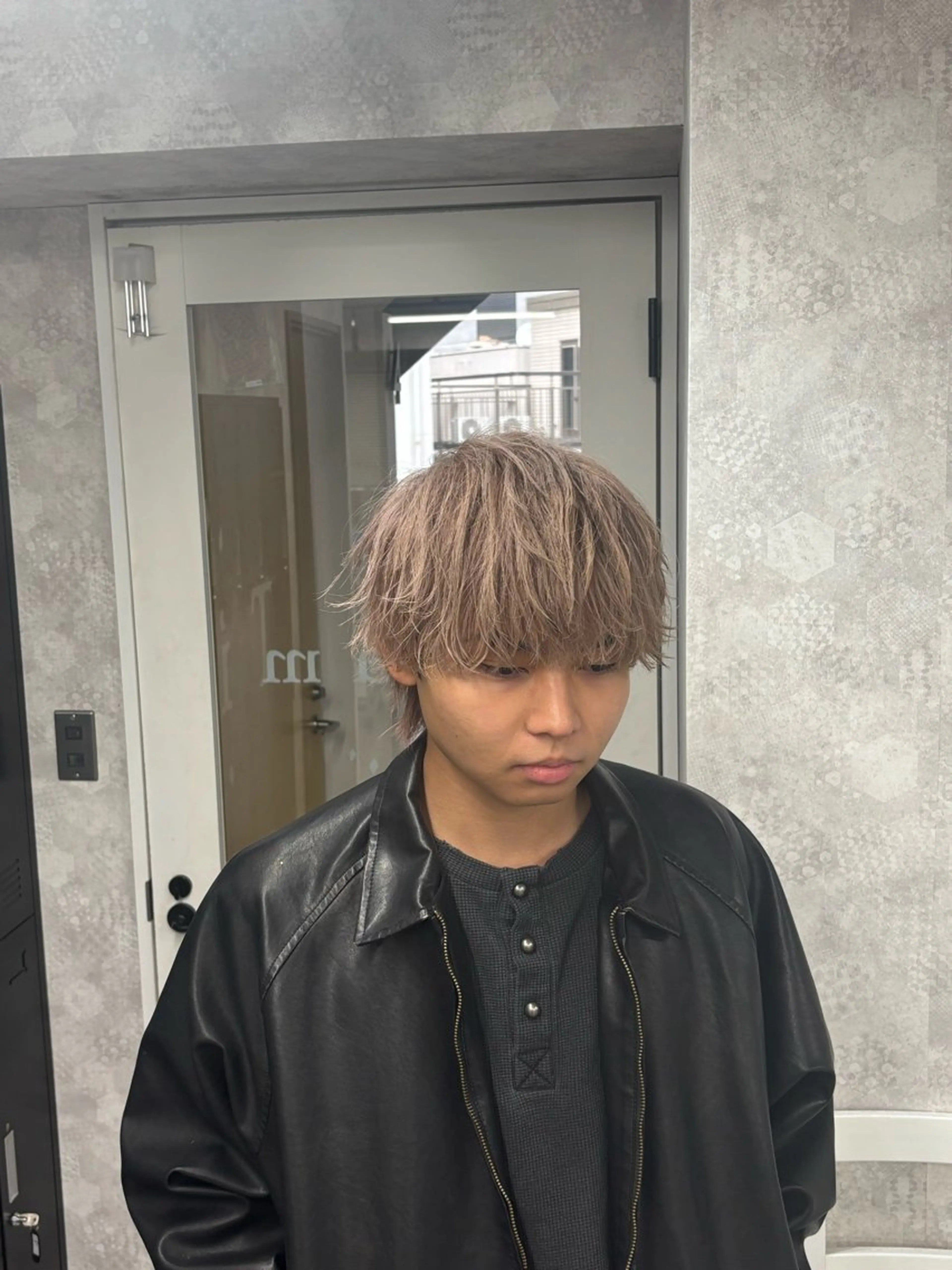 カラー メンズハイトーン 北斗💍レイヤーのヘアスタイル