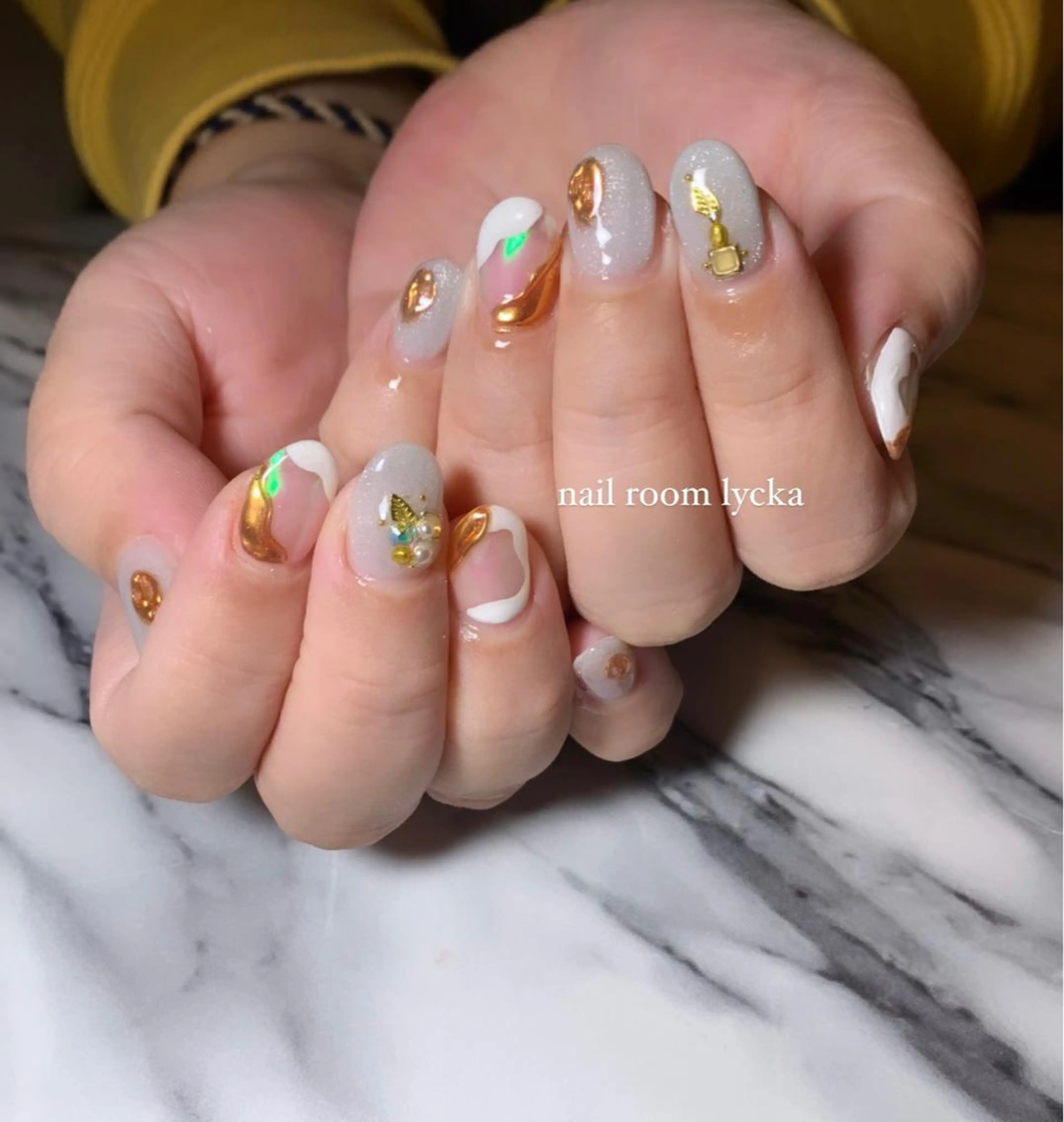 ネイル ﾈｲﾙﾙｰﾑﾘｯｶ 𝐦𝐚𝐲𝐮のネイルデザイン