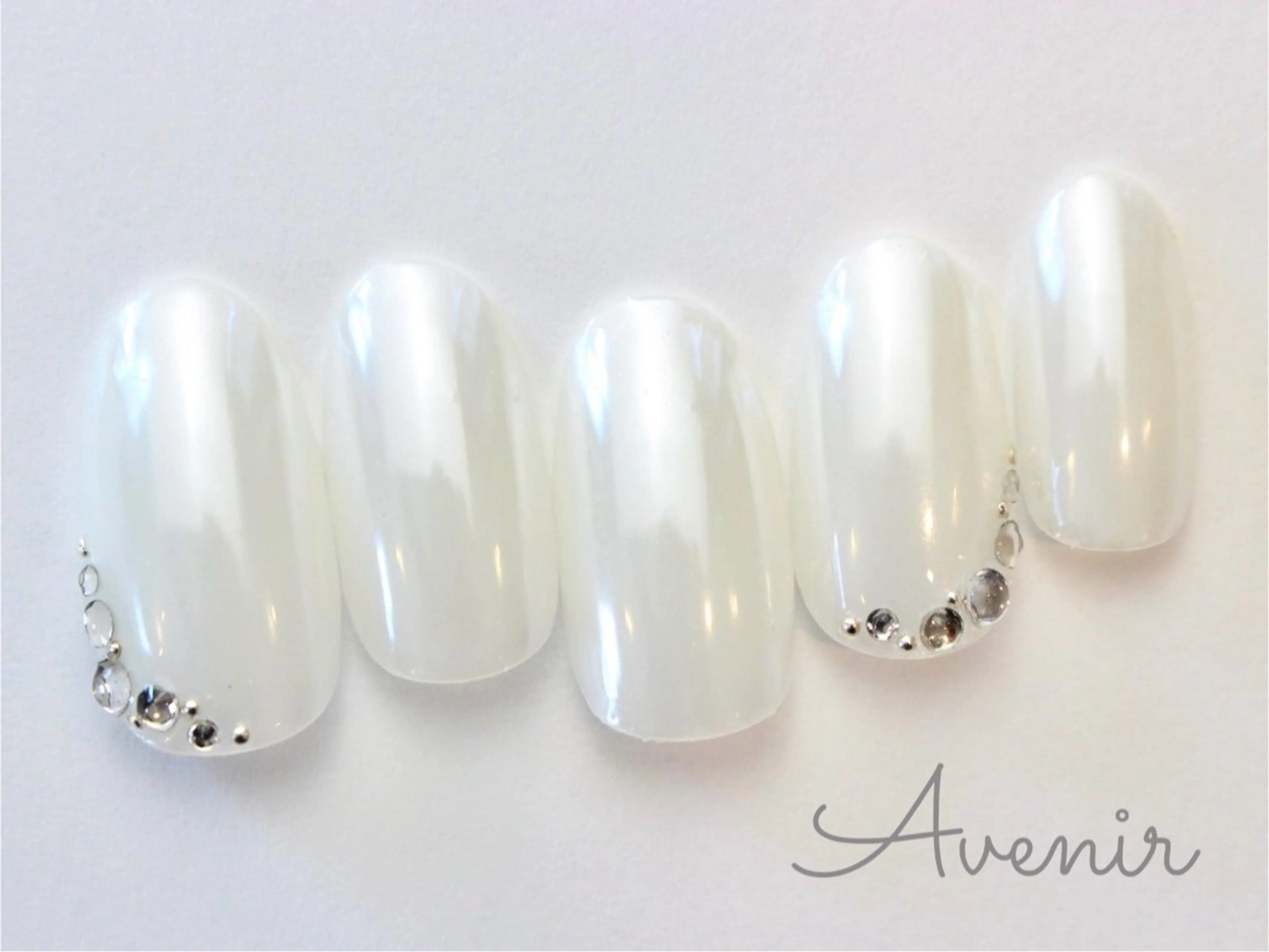ネイル ハンドネイル Avenir 表参道 nail&eye予約のネイルデザイン